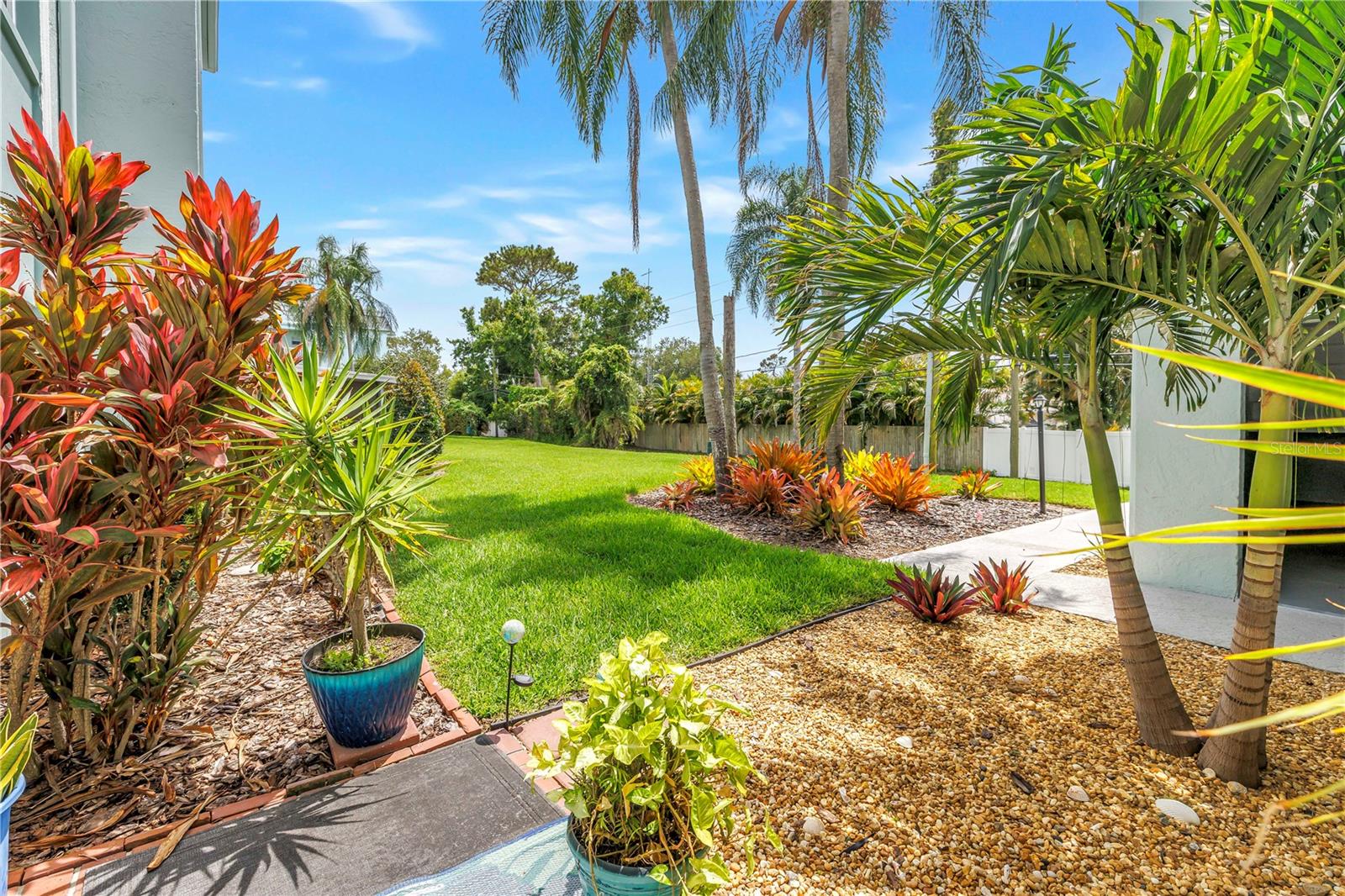 BELLEAIR FOREST - Residential