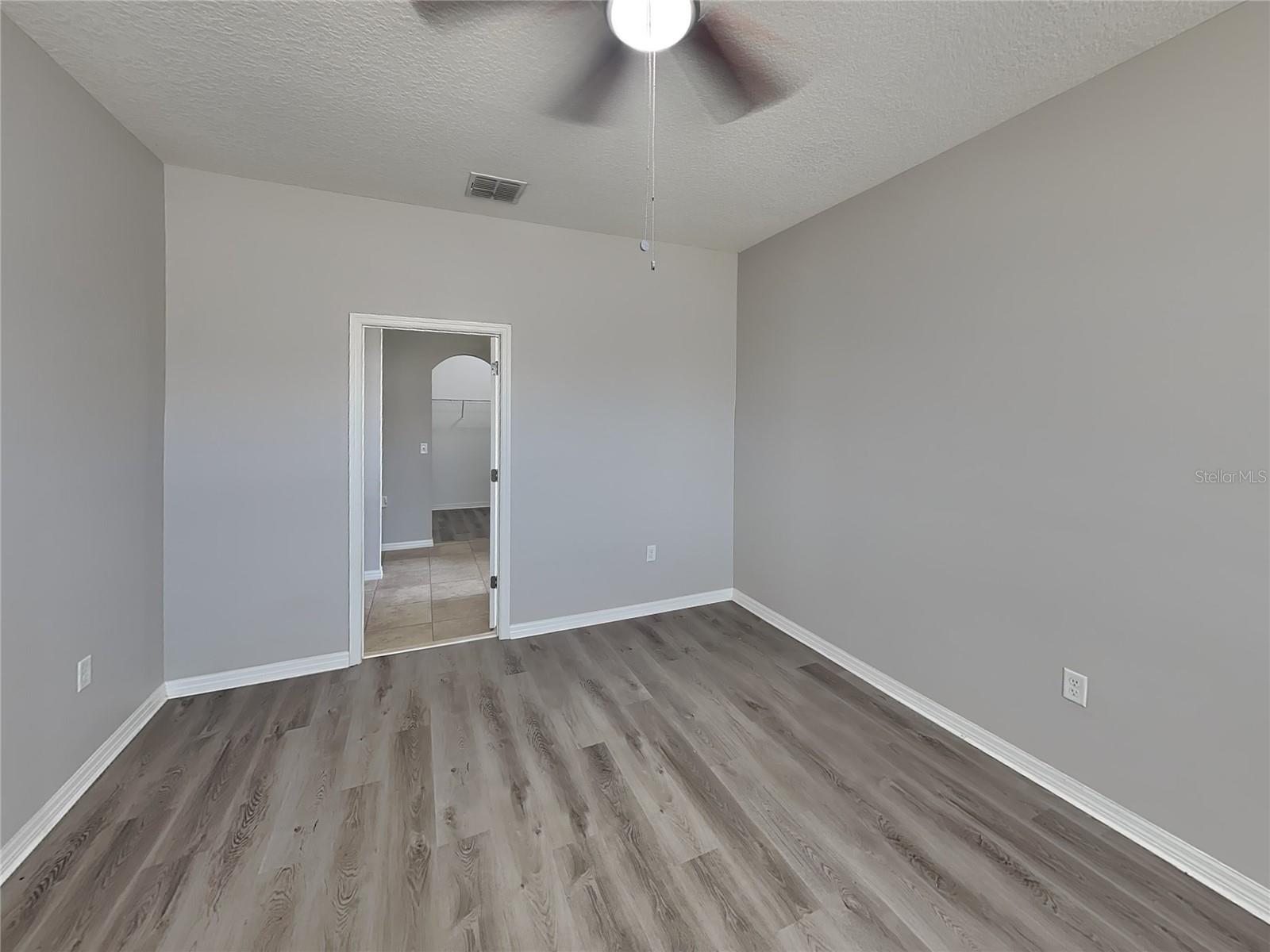 SOUTHERN RIDGE AT ESTATES - Residential