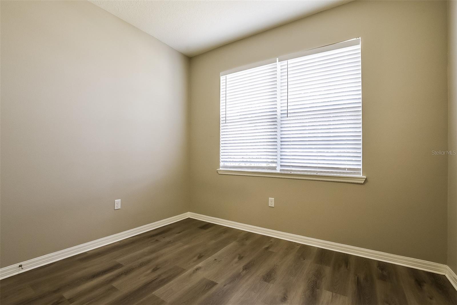 SOUTHERN RIDGE AT ESTATES - Residential