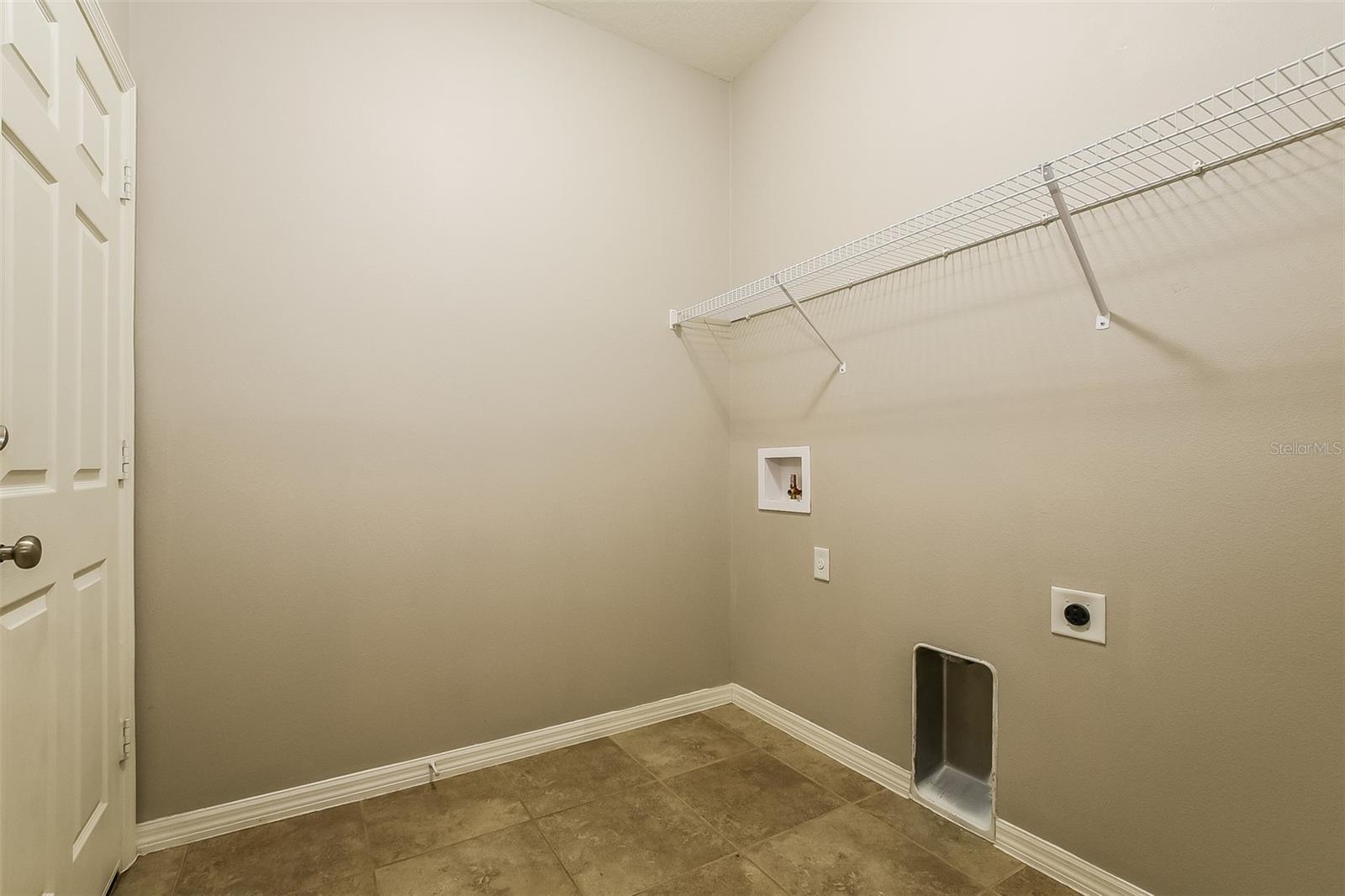 SOUTHERN RIDGE AT ESTATES - Residential