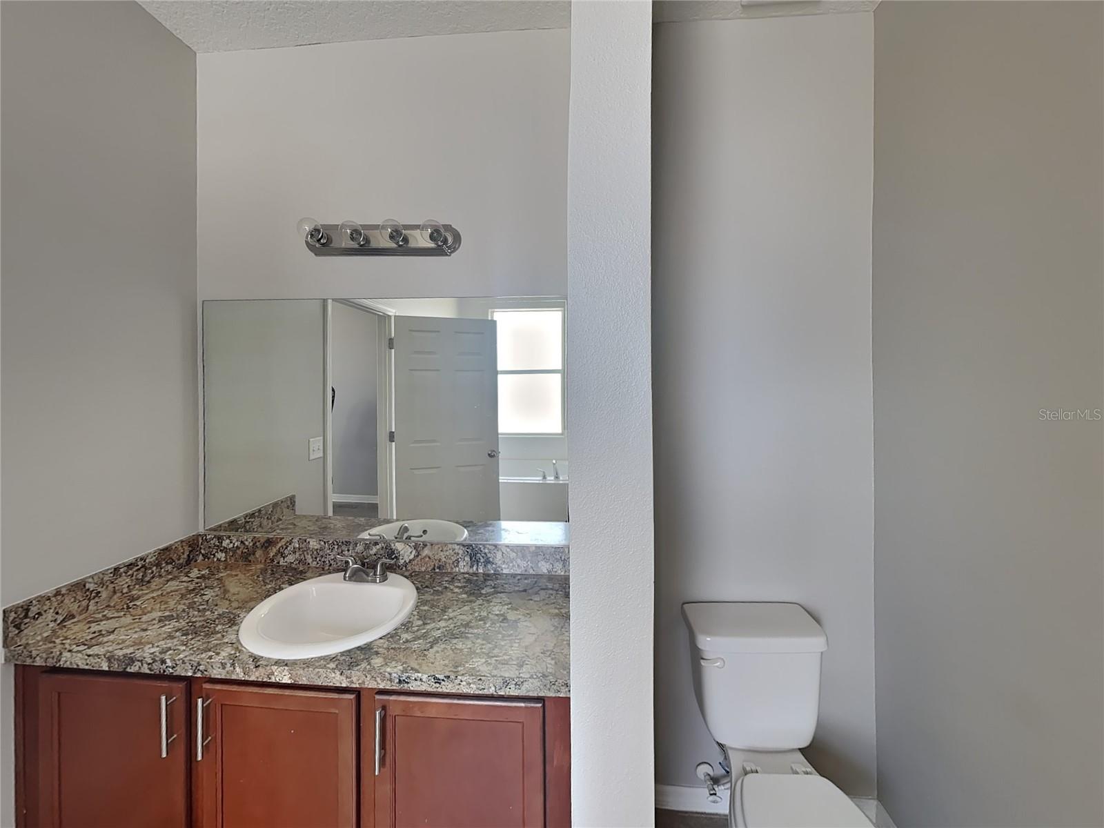 SOUTHERN RIDGE AT ESTATES - Residential