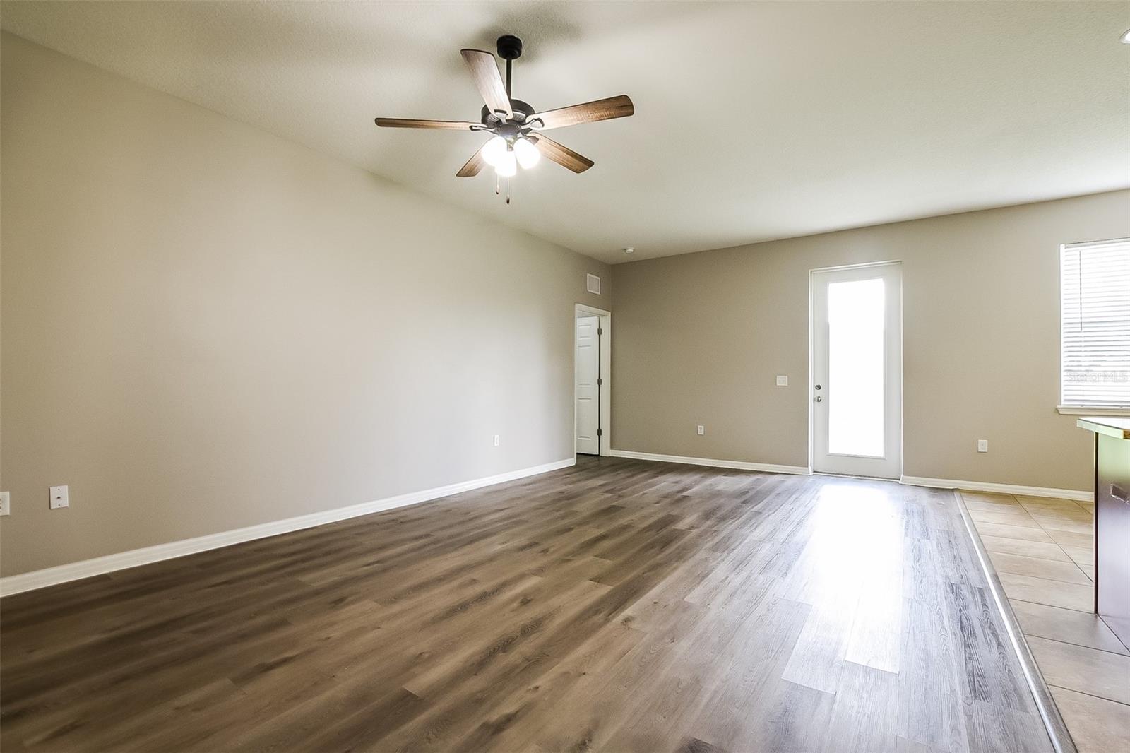 SOUTHERN RIDGE AT ESTATES - Residential