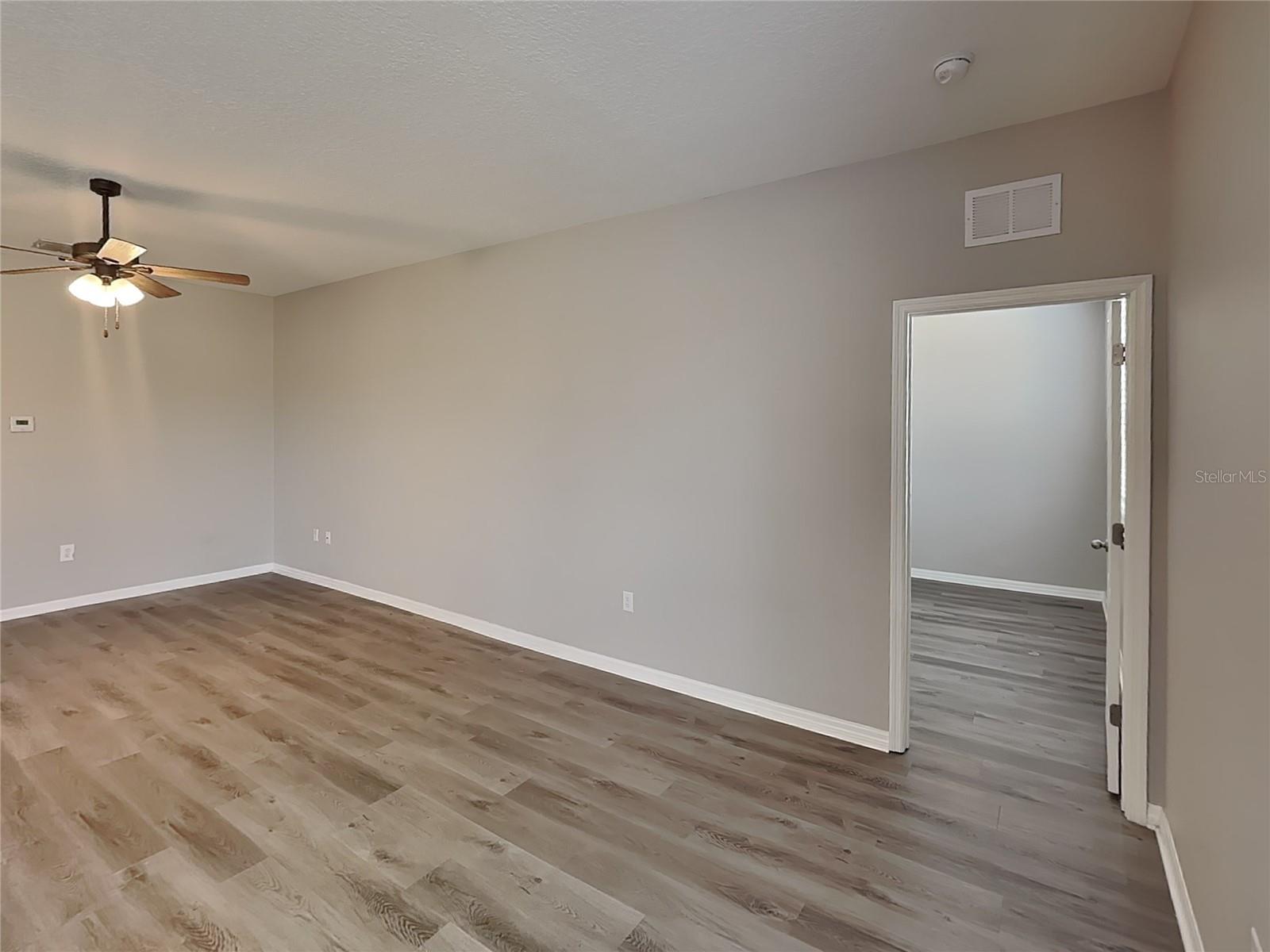 SOUTHERN RIDGE AT ESTATES - Residential