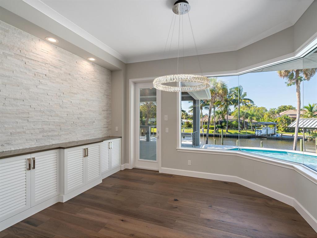 OYSTER BAY ESTATES - Residential