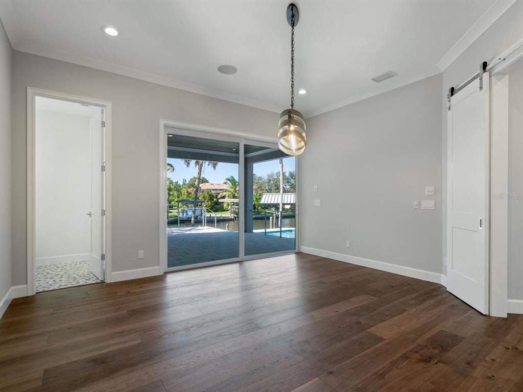 OYSTER BAY ESTATES - Residential