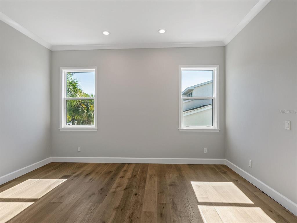 OYSTER BAY ESTATES - Residential