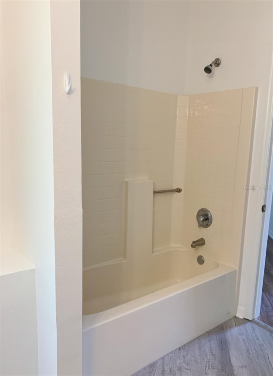 LEHIGH WOODS - Residential Lease