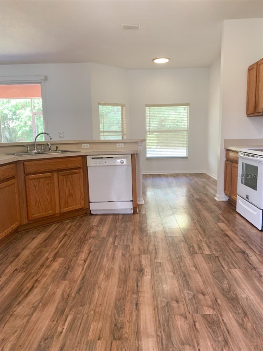 LEHIGH WOODS - Residential Lease