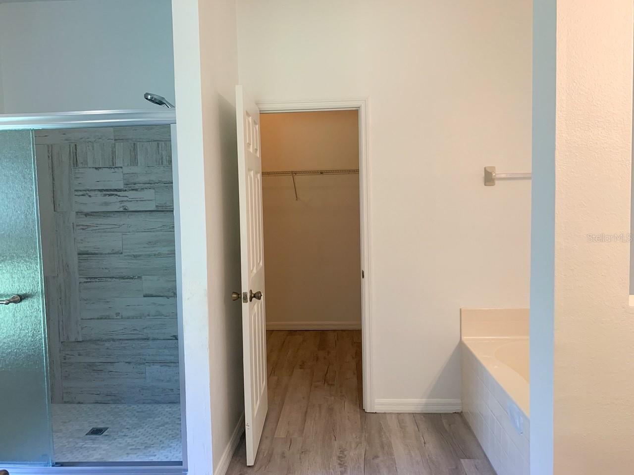 LEHIGH WOODS - Residential Lease