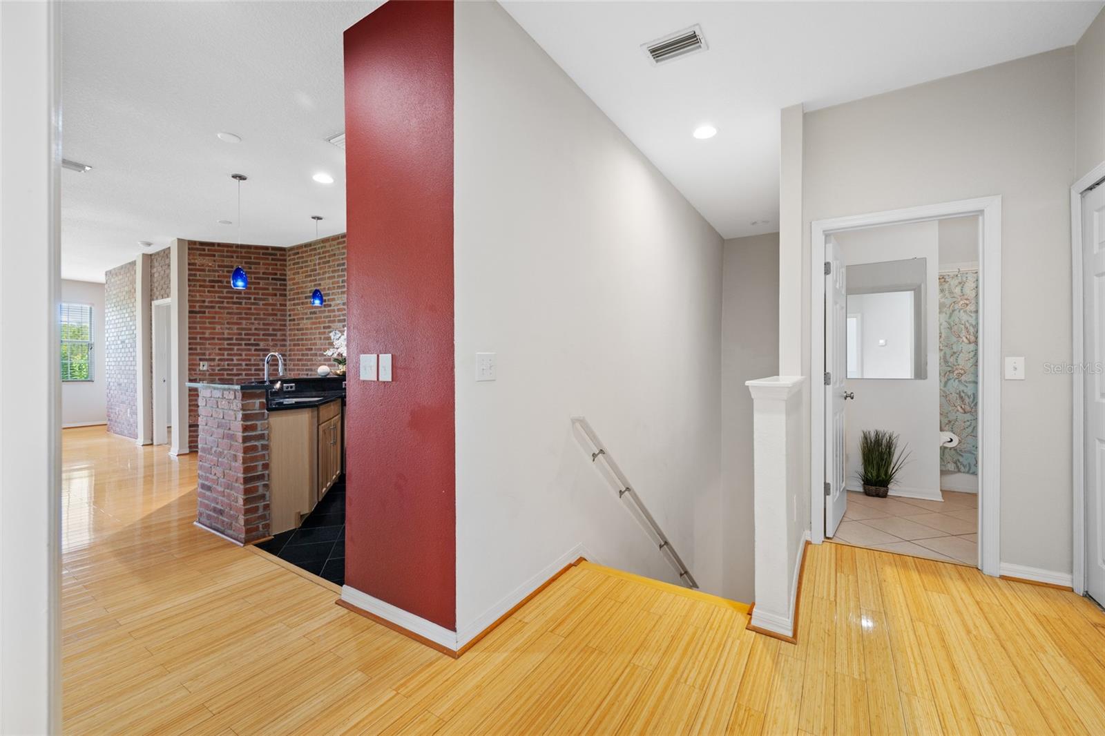 WORTHINGTON AT WEST PARK VILLA - Residential