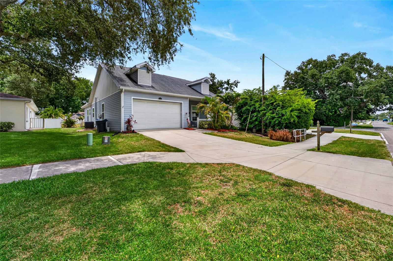 DUNEDIN PINES - Residential