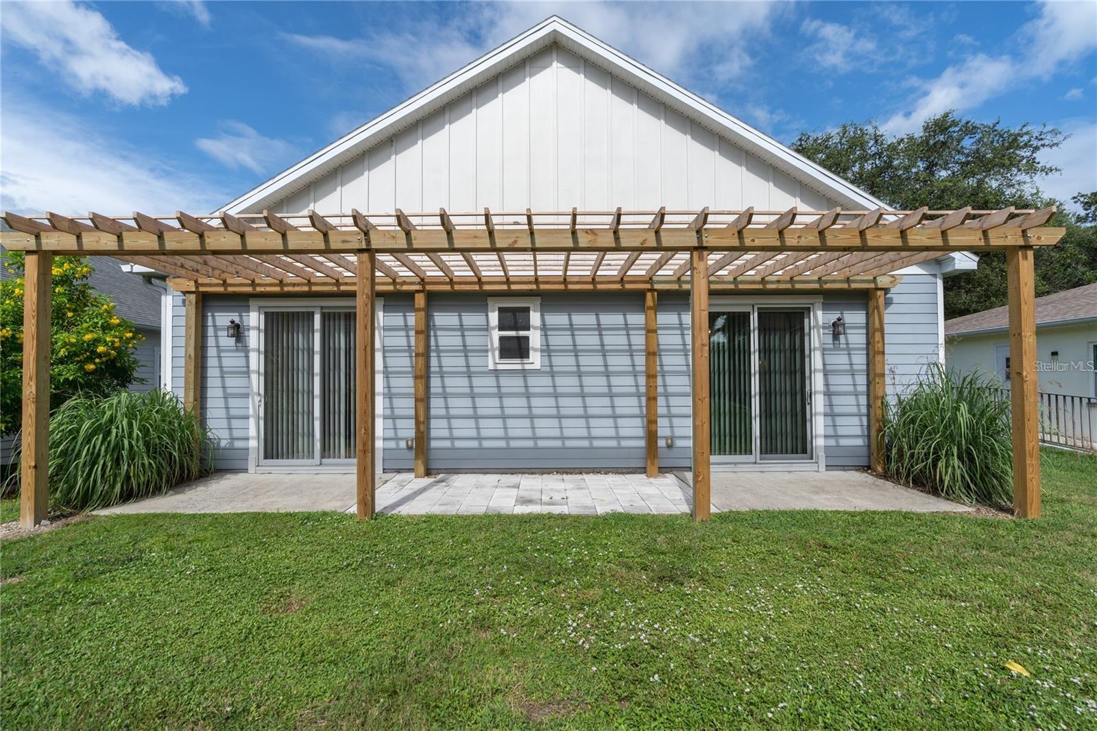DUNEDIN PINES - Residential