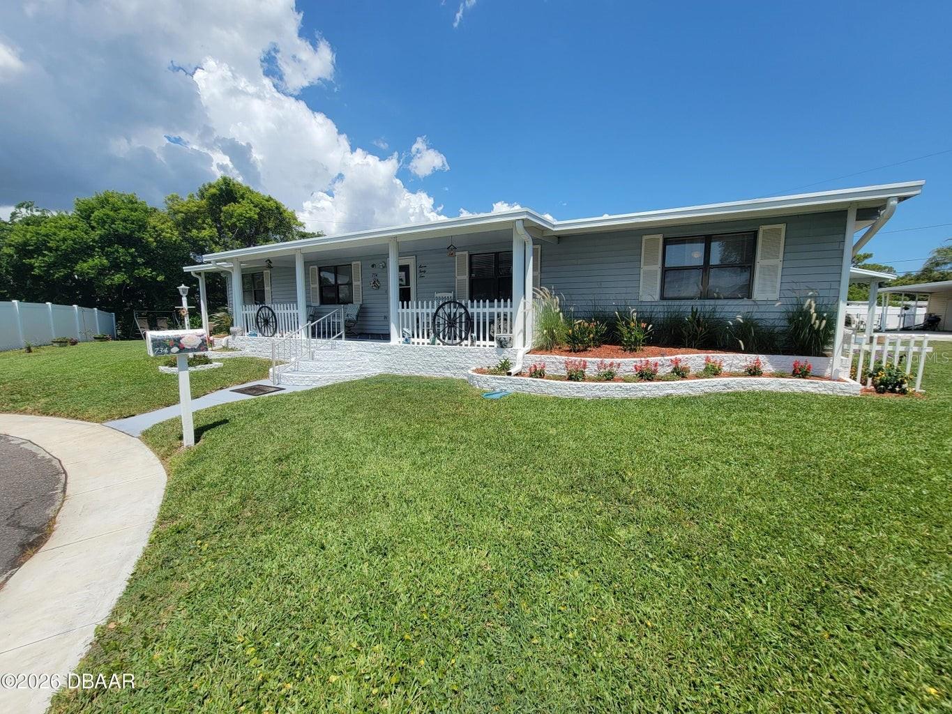 COMMONWEALTH - Residential