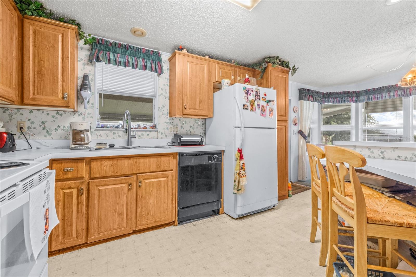 GARDEN GROVE OAKS - Residential
