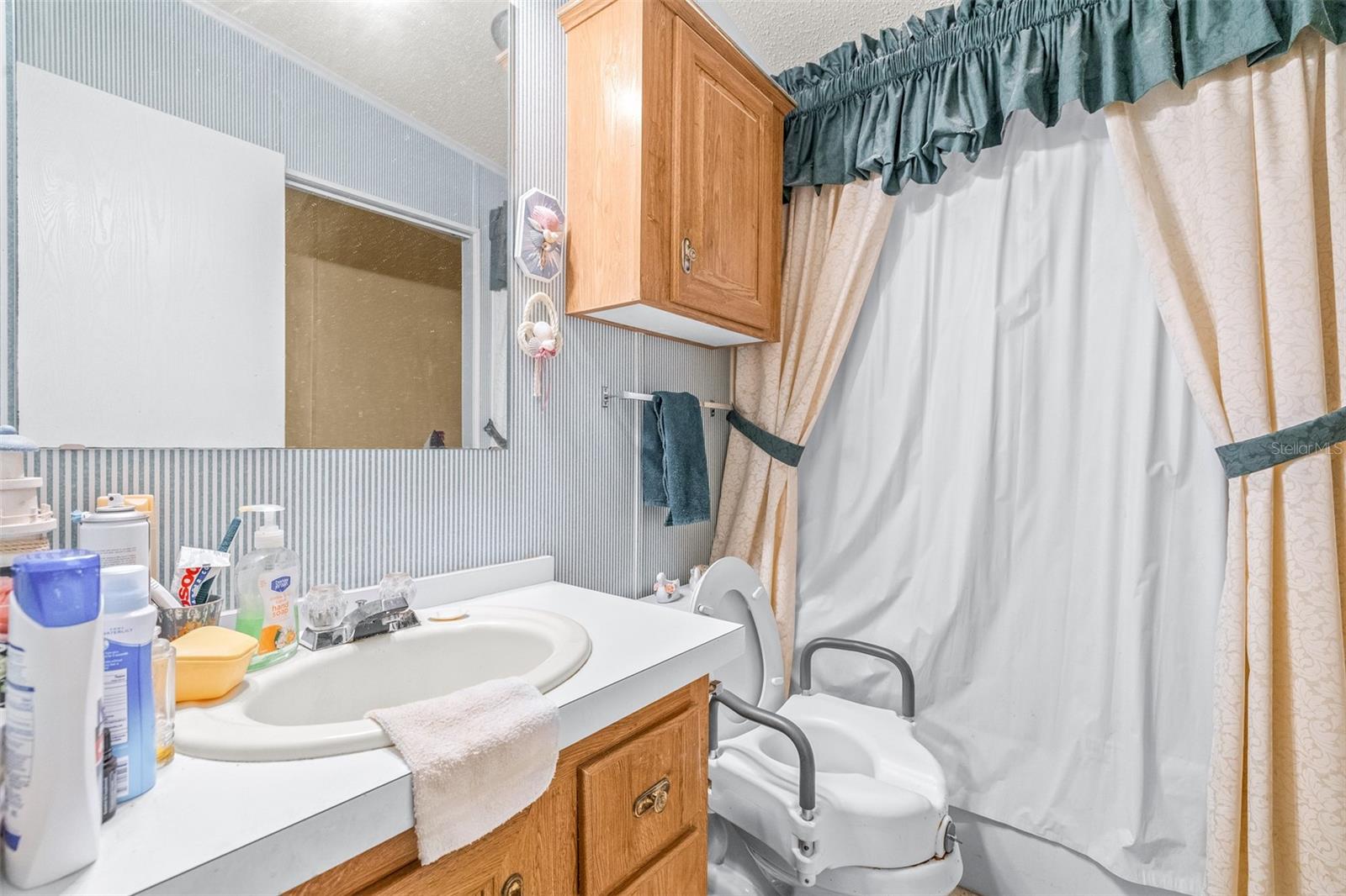 GARDEN GROVE OAKS - Residential