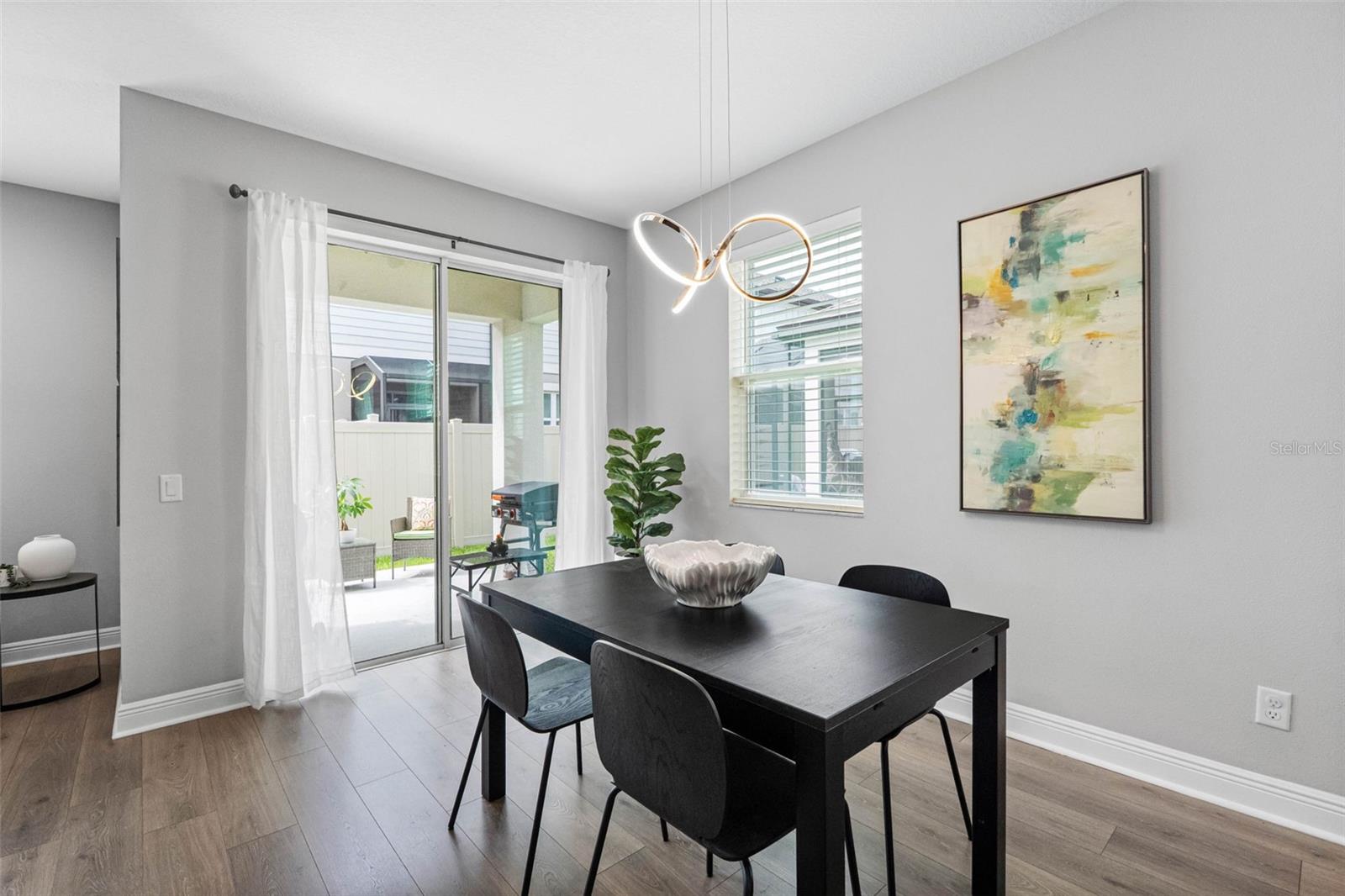 TOWNS AT BELLEAIR GROVE - Residential