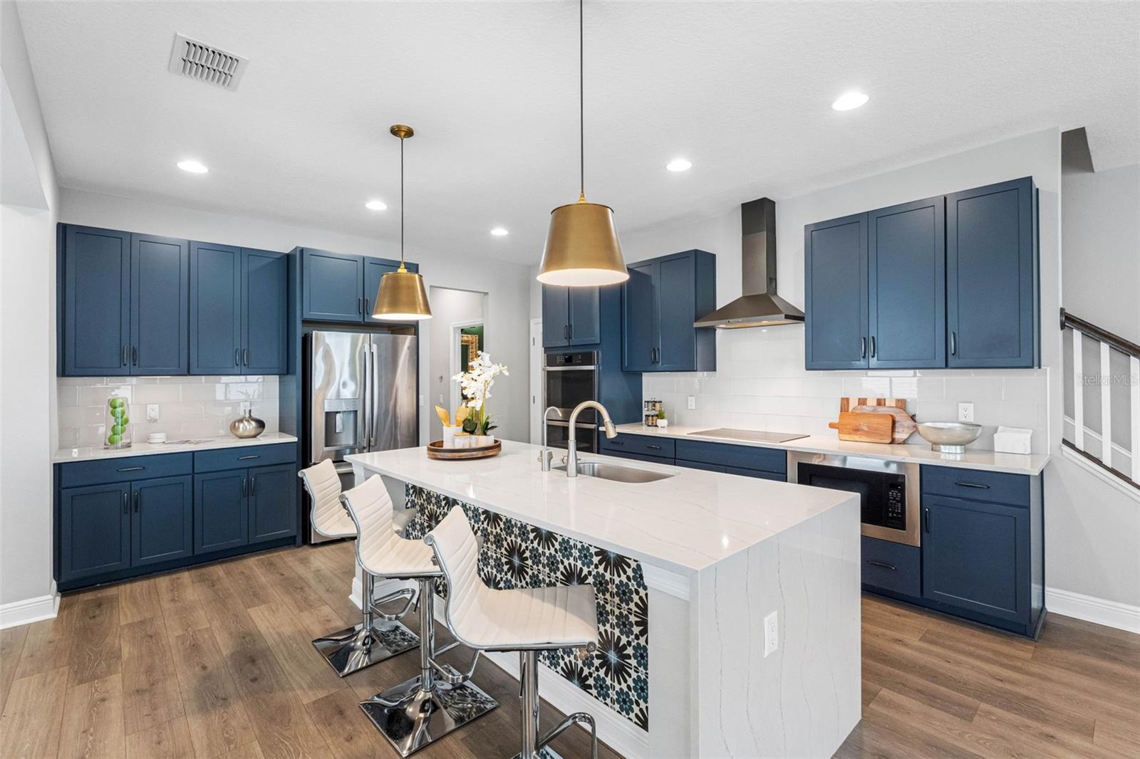 TOWNS AT BELLEAIR GROVE - Residential
