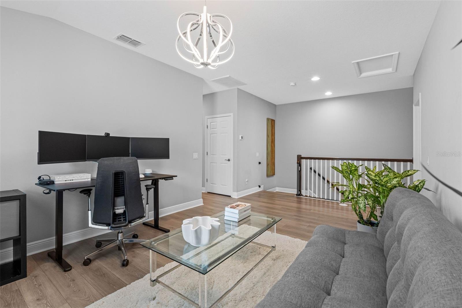 TOWNS AT BELLEAIR GROVE - Residential
