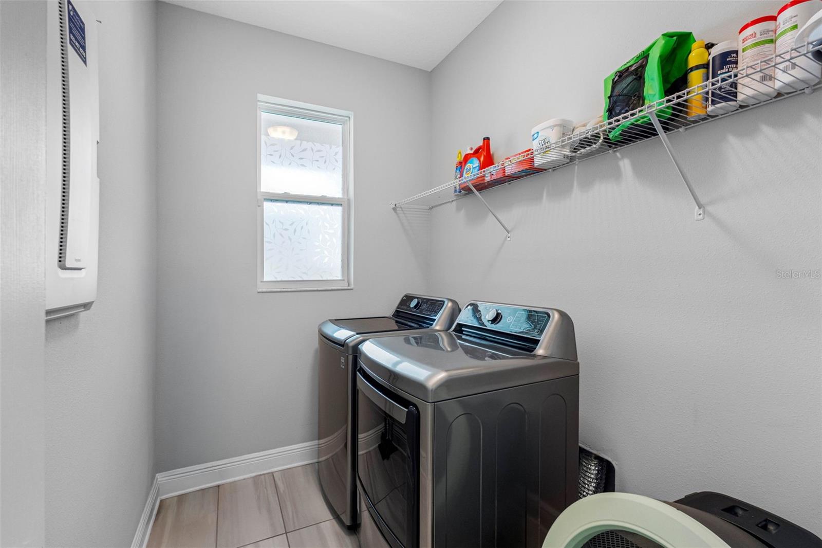TOWNS AT BELLEAIR GROVE - Residential