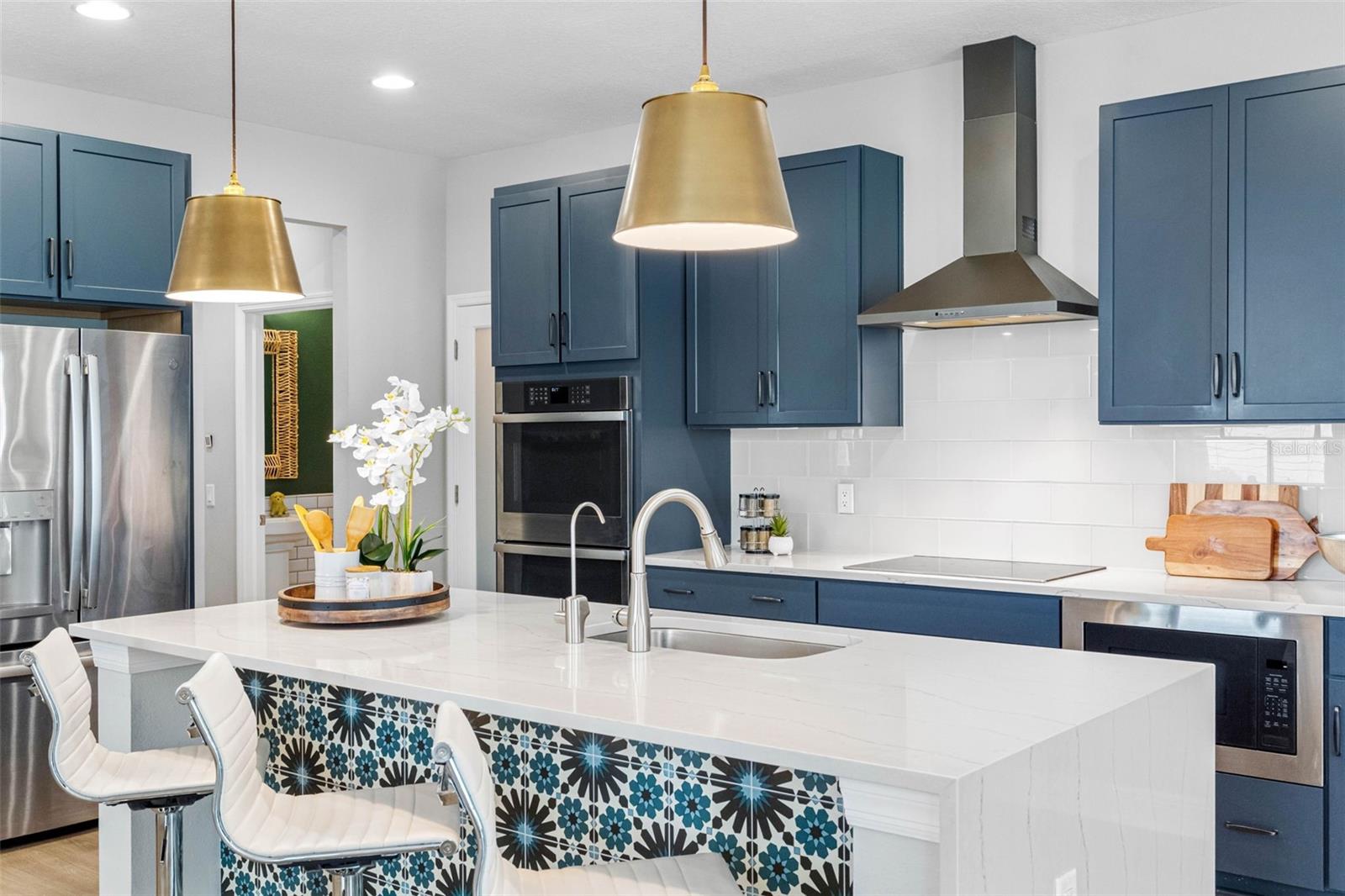 TOWNS AT BELLEAIR GROVE - Residential