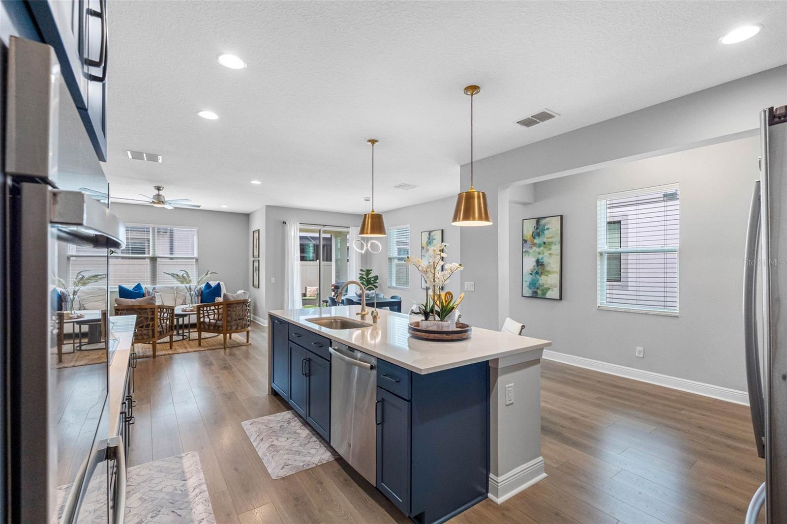 TOWNS AT BELLEAIR GROVE - Residential