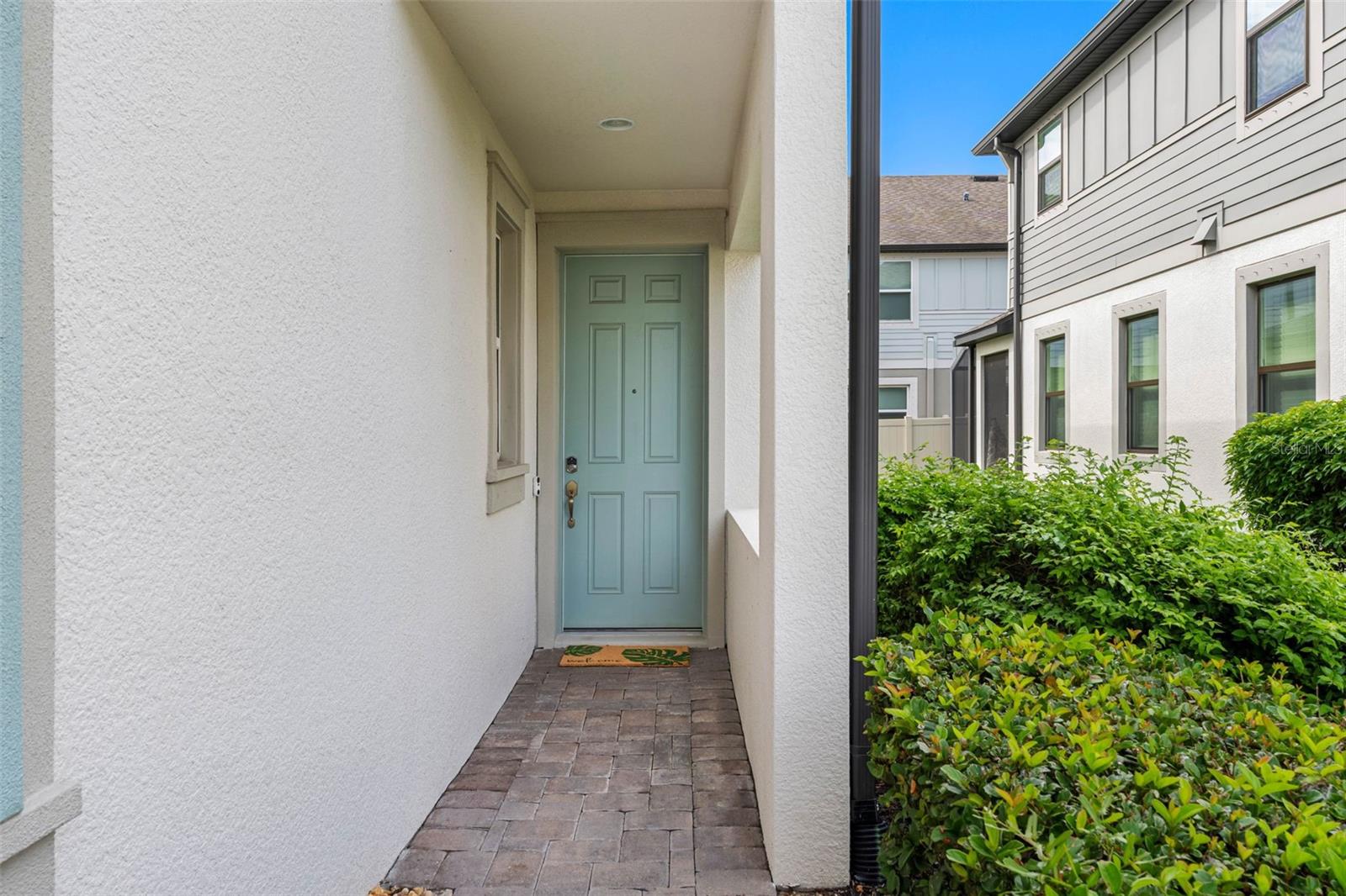 TOWNS AT BELLEAIR GROVE - Residential