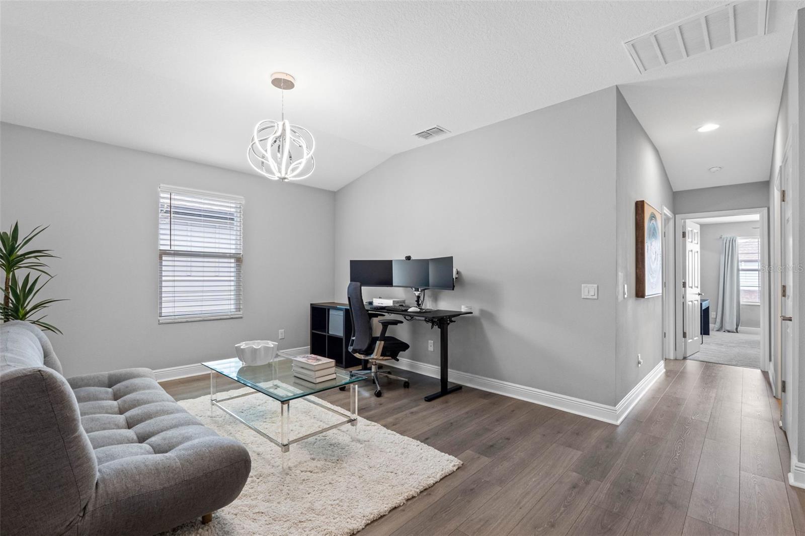TOWNS AT BELLEAIR GROVE - Residential