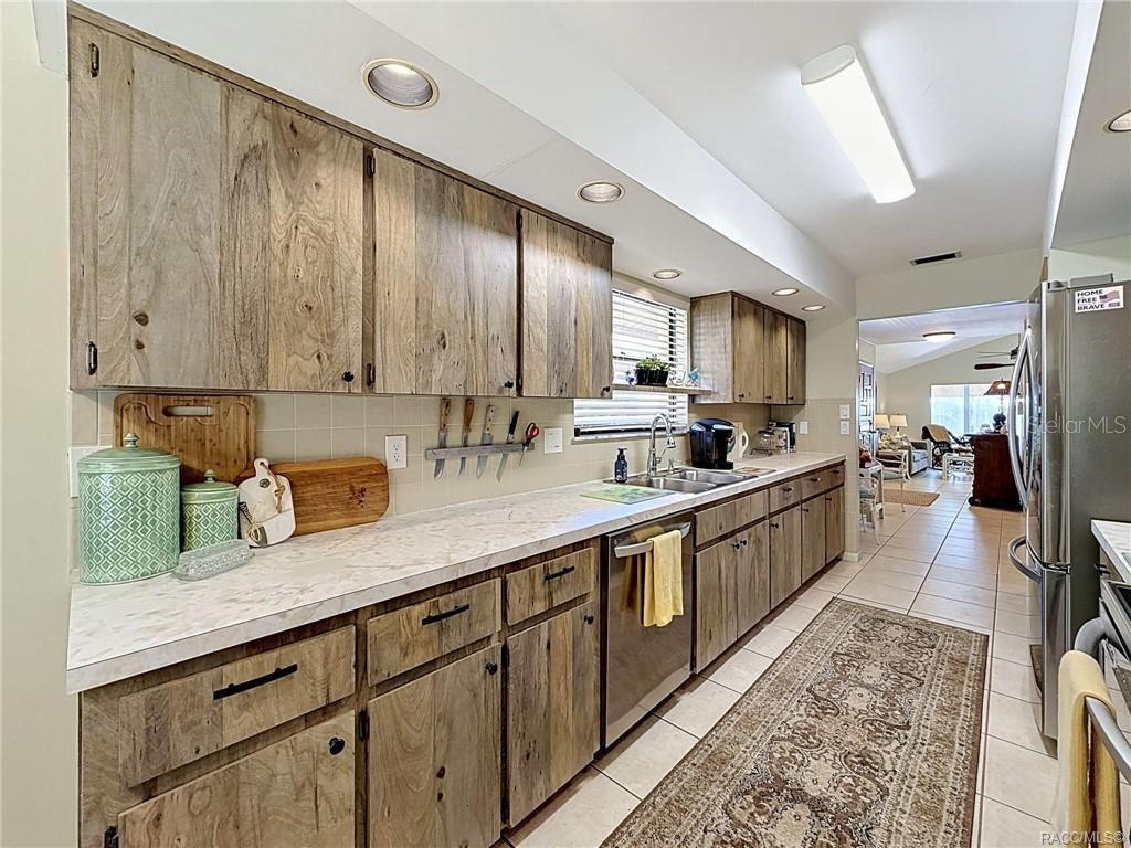 RIVERHAVEN VILLAGE - Residential