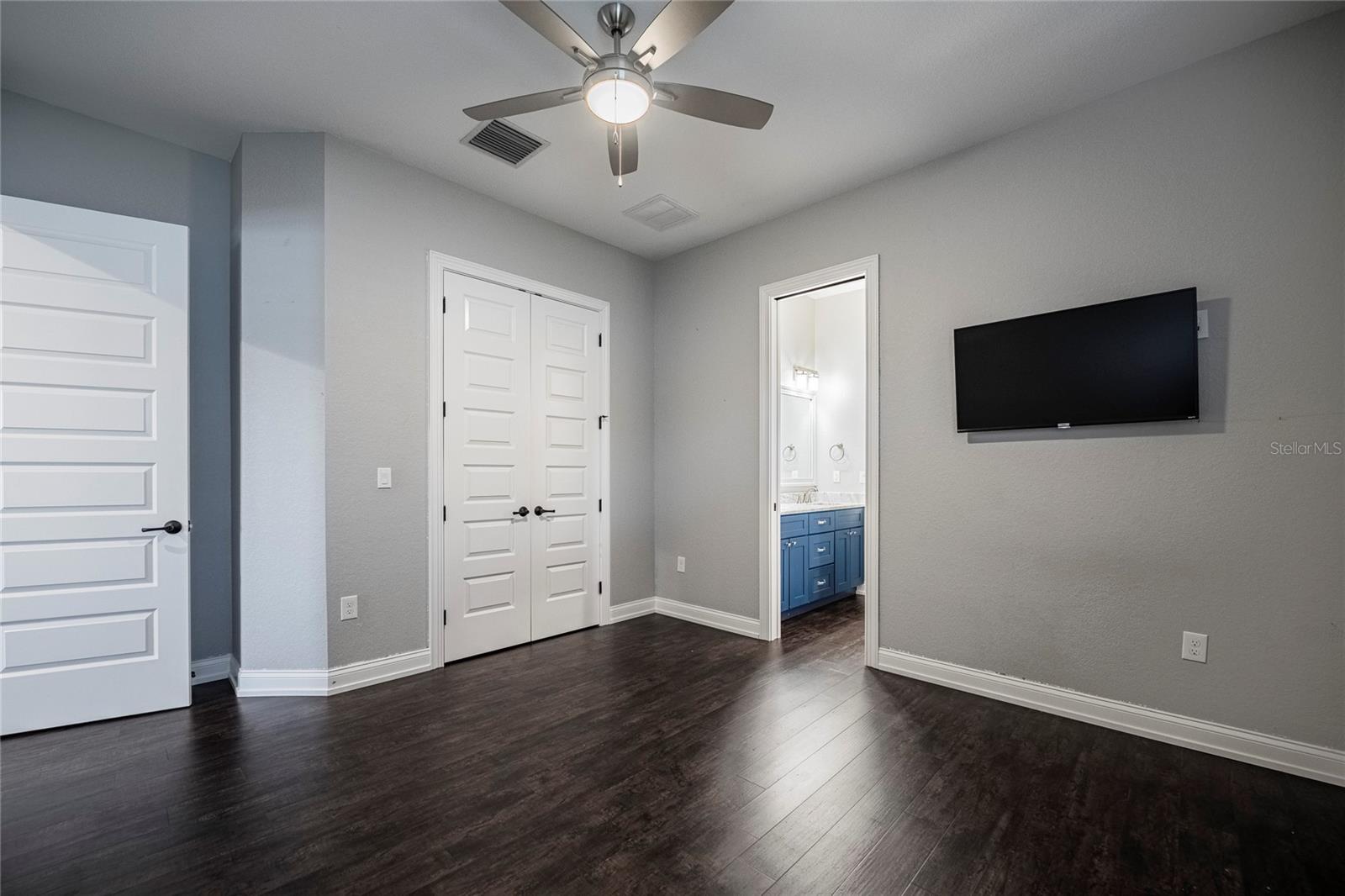 HALLAM PRESERVE EAST - Residential
