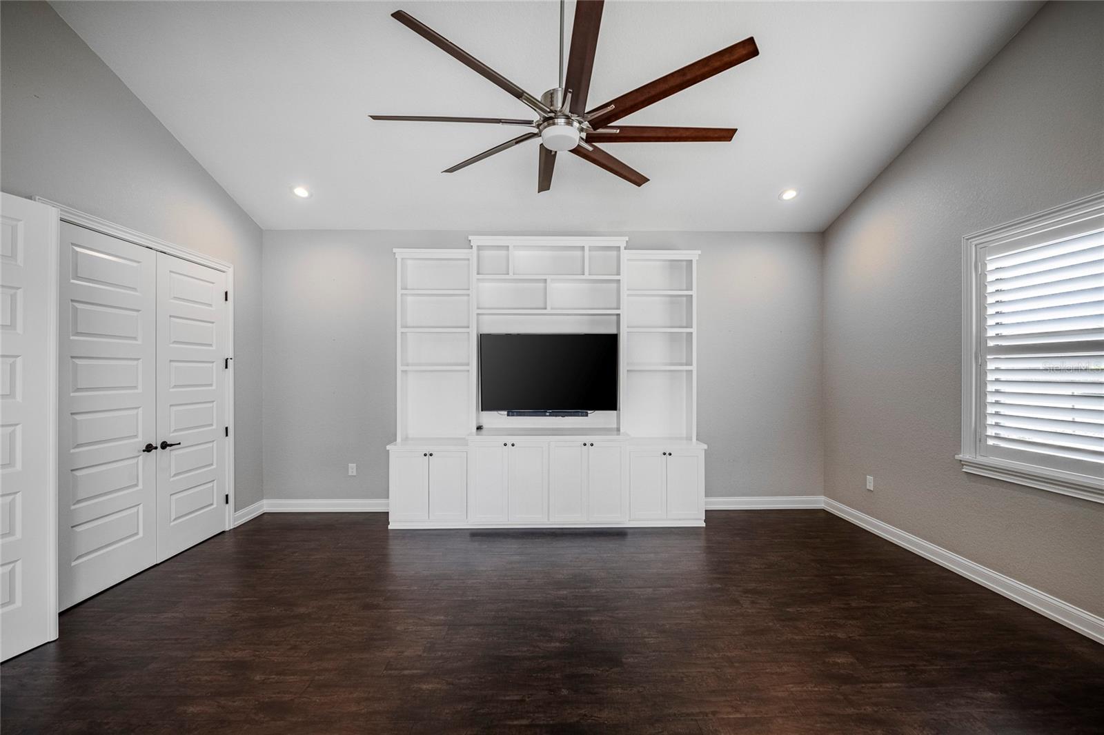 HALLAM PRESERVE EAST - Residential