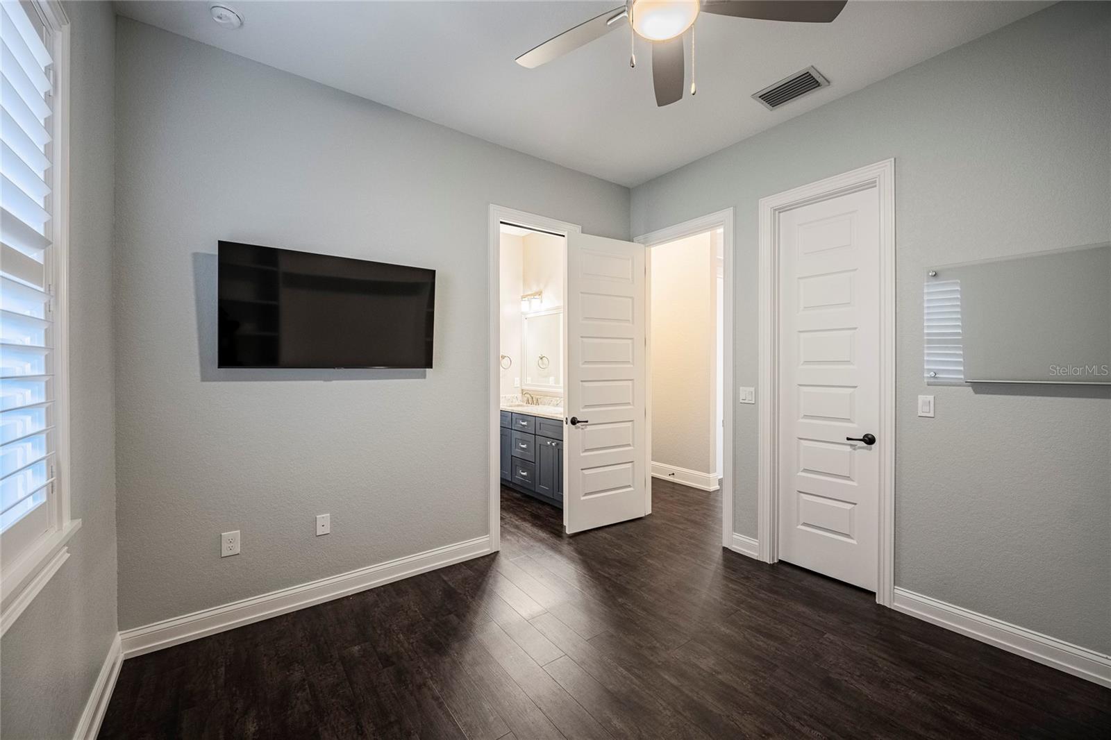 HALLAM PRESERVE EAST - Residential