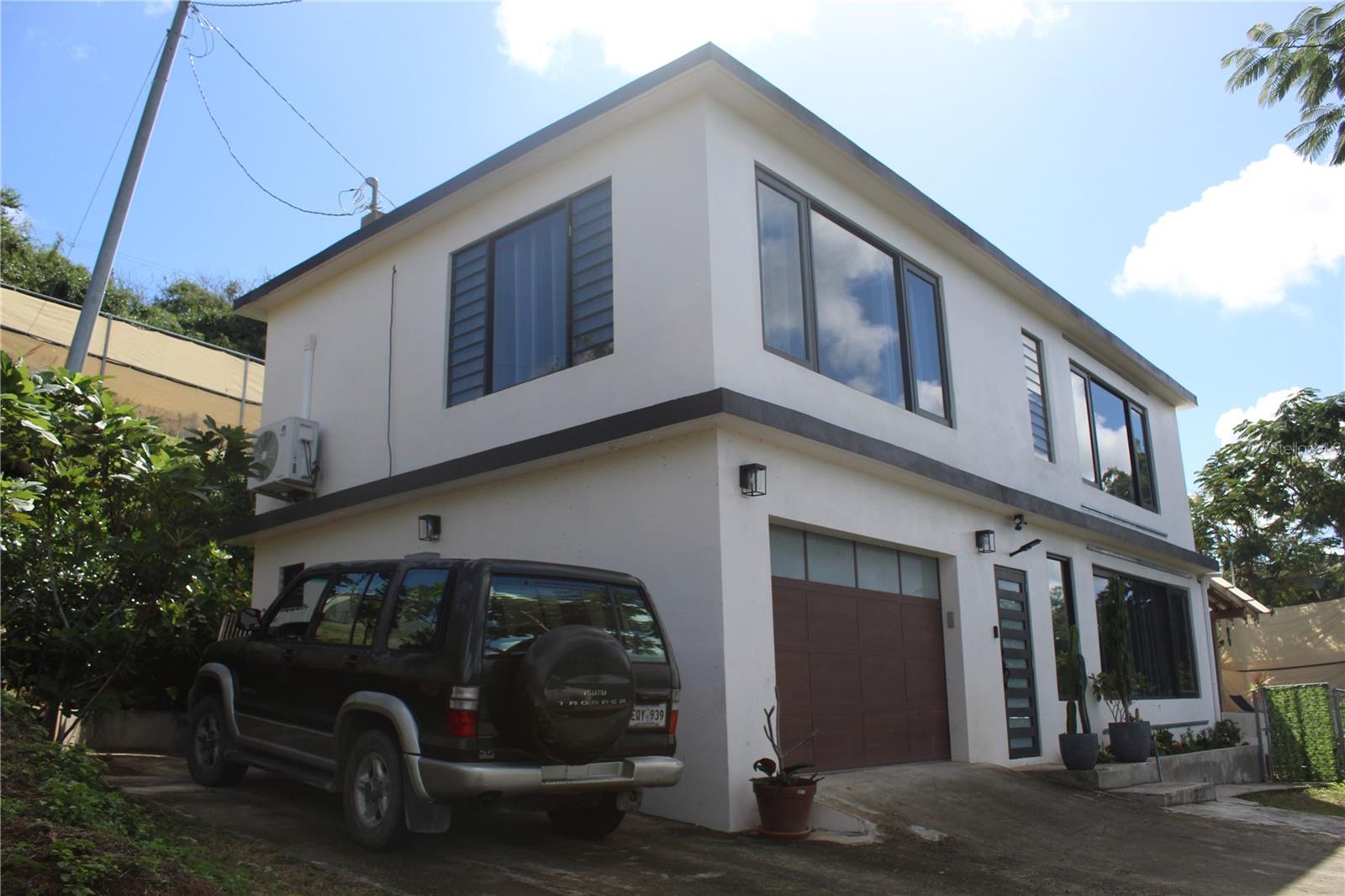 VILLA BORINQUEN - Residential
