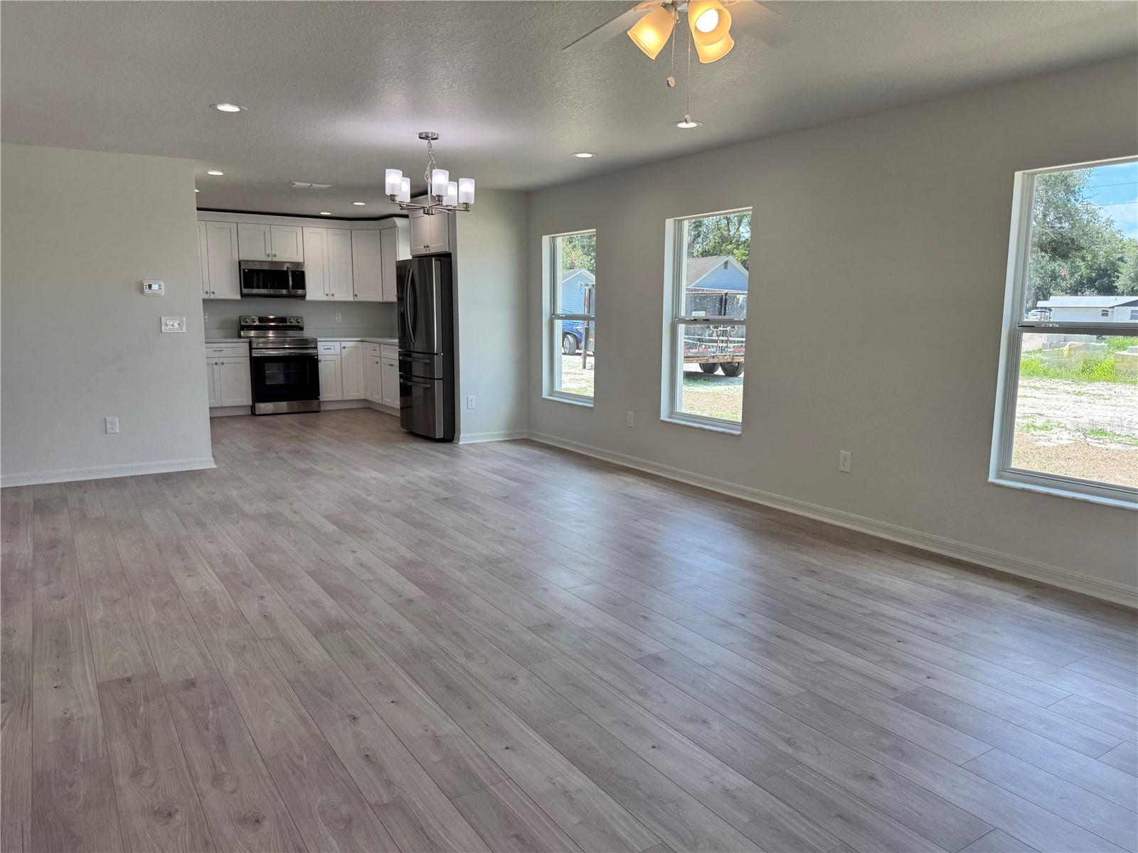 CITY OF ZEPHYRHILLS - Residential