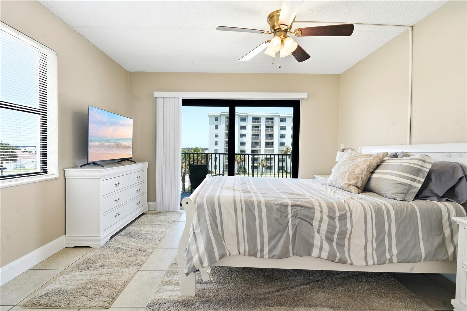 SEA FERN CONDO - Residential