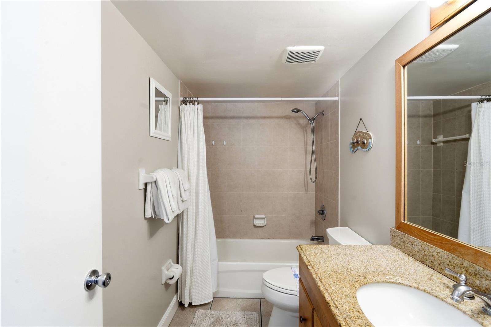 SEA FERN CONDO - Residential