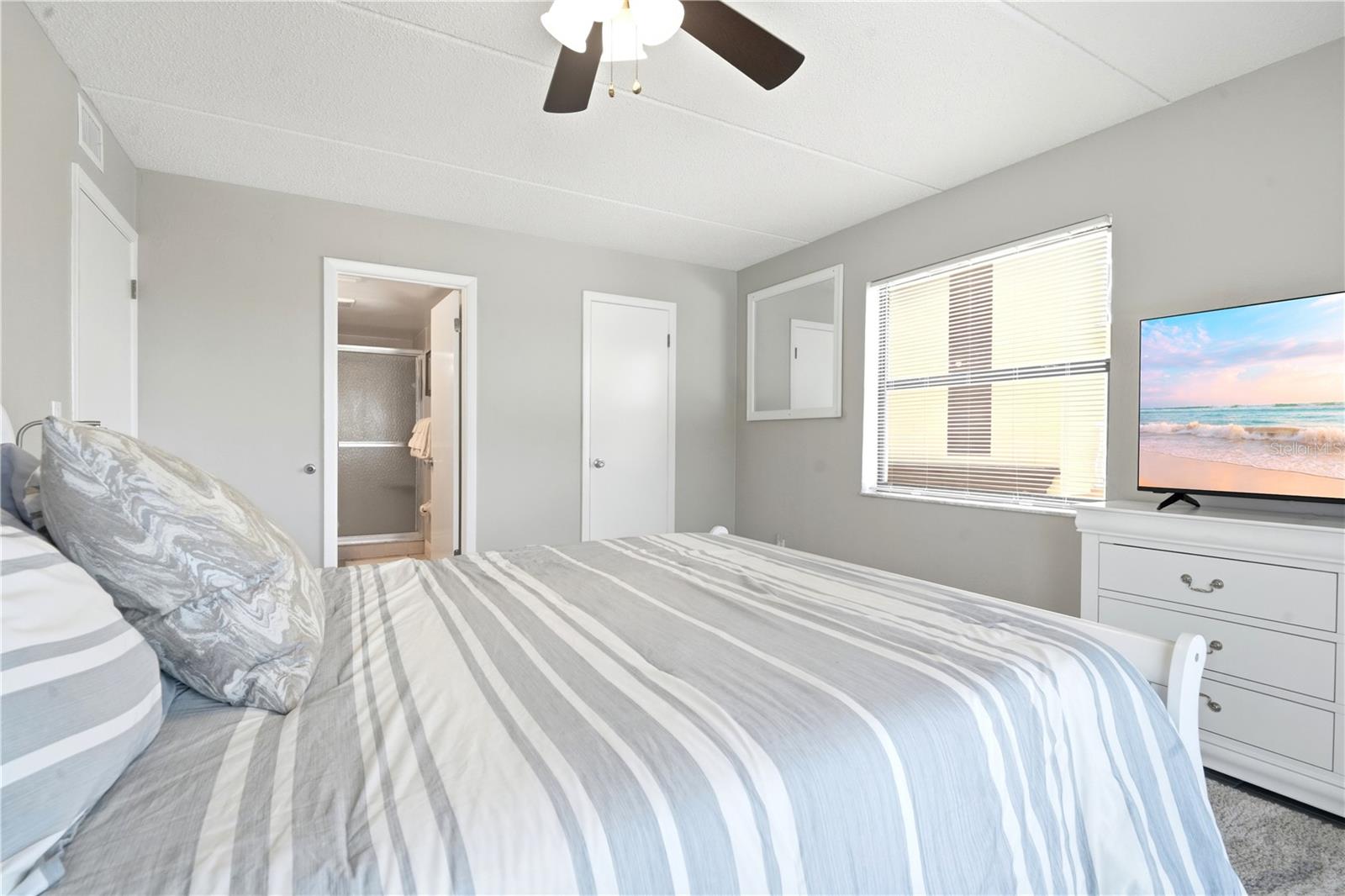 SEA FERN CONDO - Residential