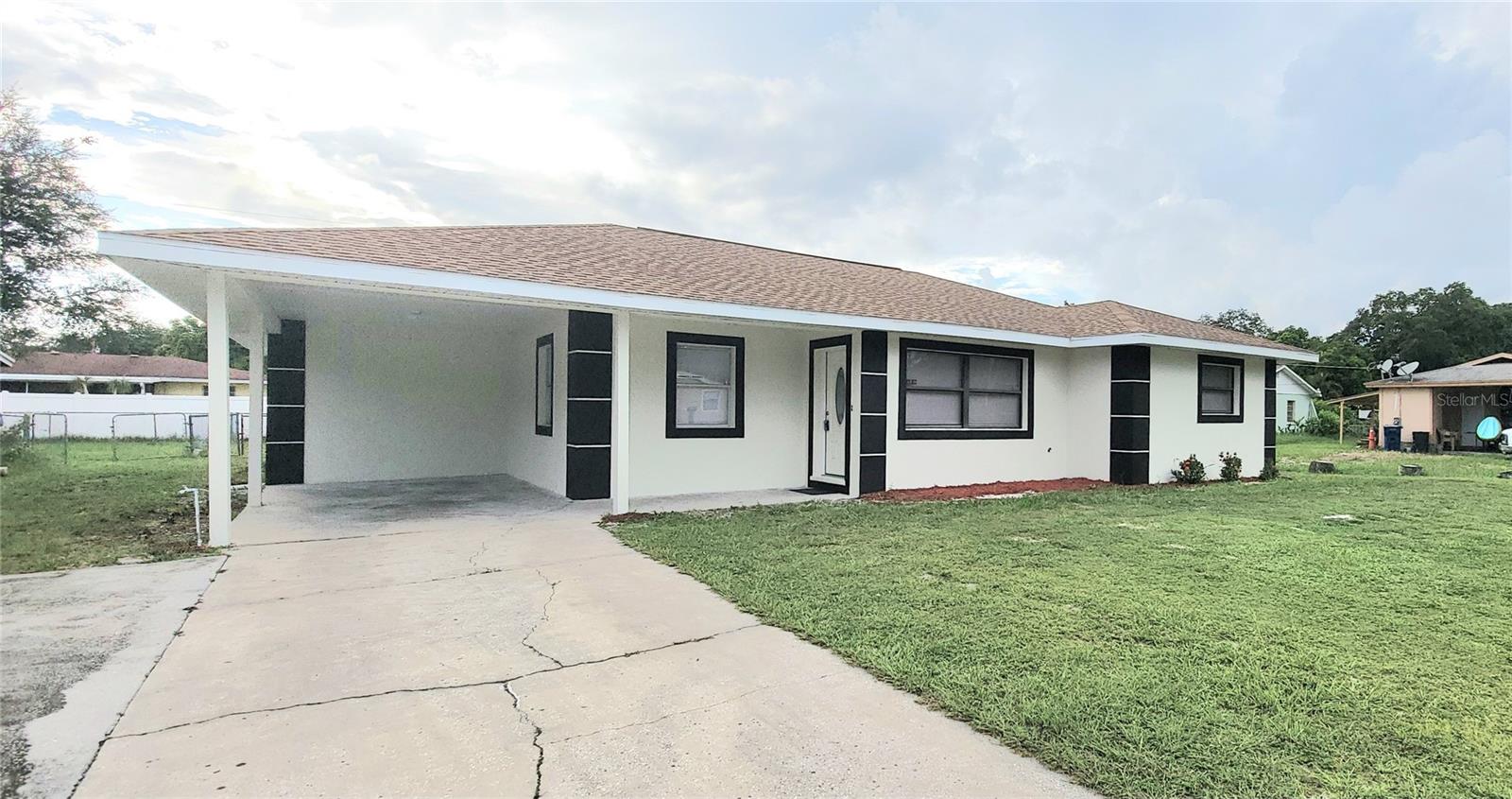 Renovated single-family home with 3 bedrooms, 2 baths, and a den. No HOA or deed restrictions—bring your pets, boat, RV, or work truck. Updates include a new kitchen with stainless steel appliances, new flooring, fresh interior/exterior paint, new doors, and ceiling fans. Roof is 6 years old; HVAC 2018; water heater 2024. Large front yard with ample parking. Close to shopping, restaurants, Manatee Memorial Hospital, UTC Mall, SRQ Airport, and minutes from the beach. Call today for a private showing.
