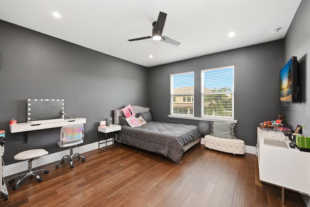 PARKSIDE PH 1 - Residential