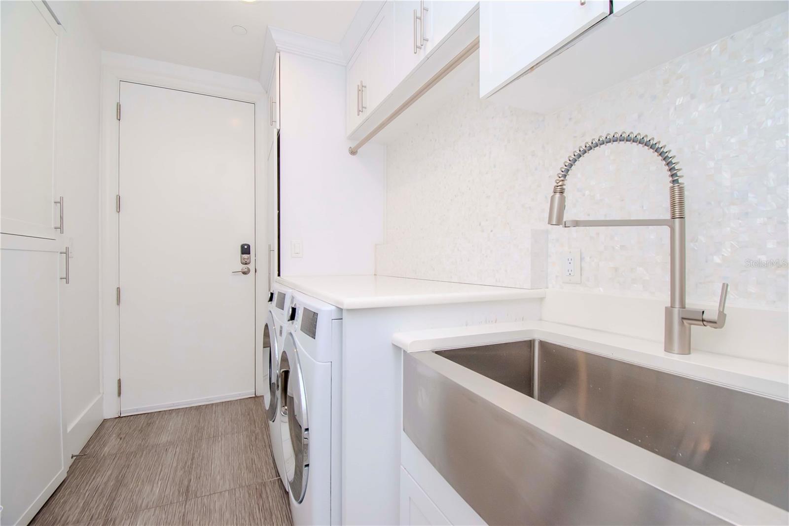 MANDALAY BEACH CLUB CONDO - Residential