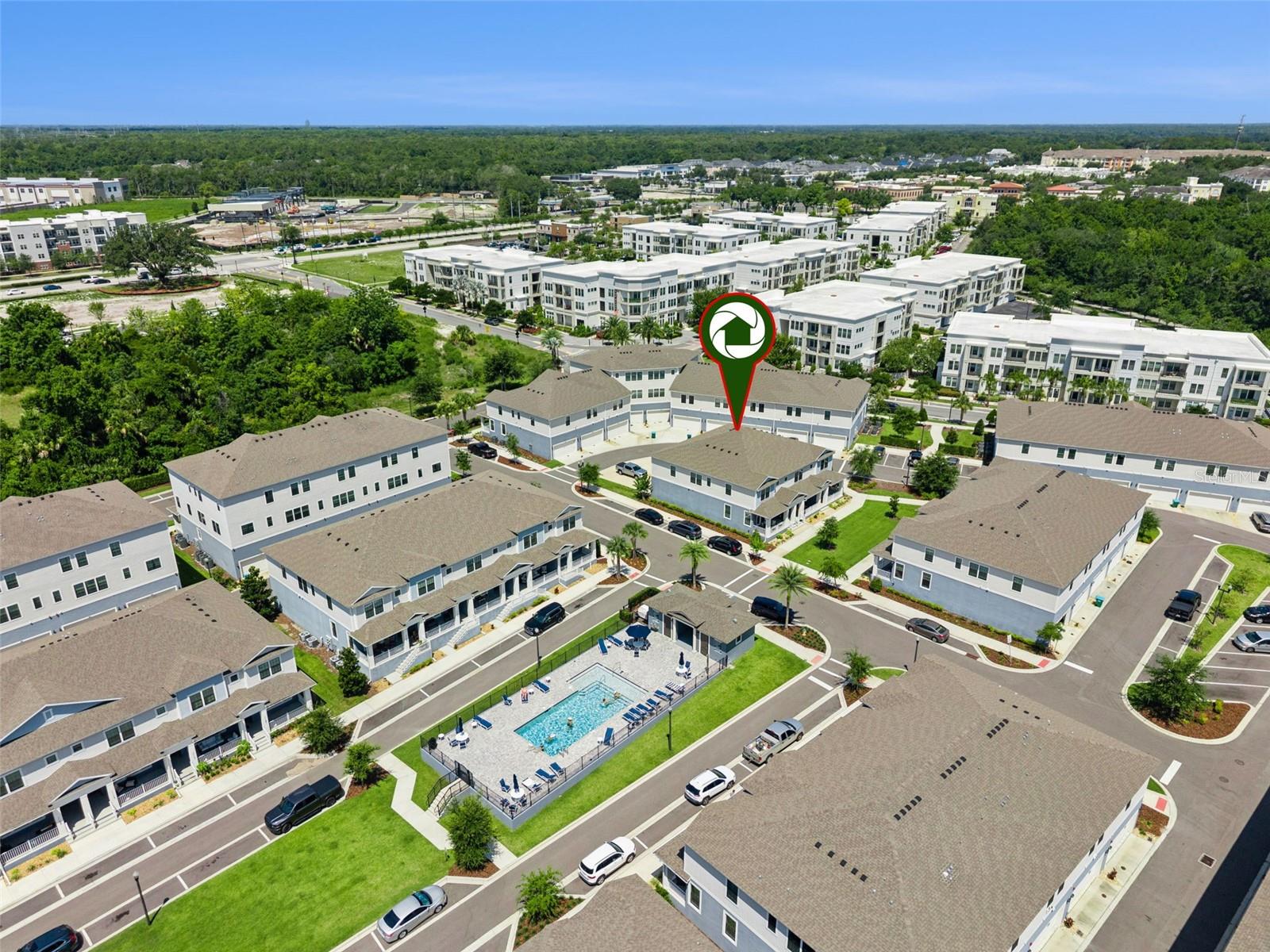 SEMINOLE CROSSING TOWNHOMES - Residential