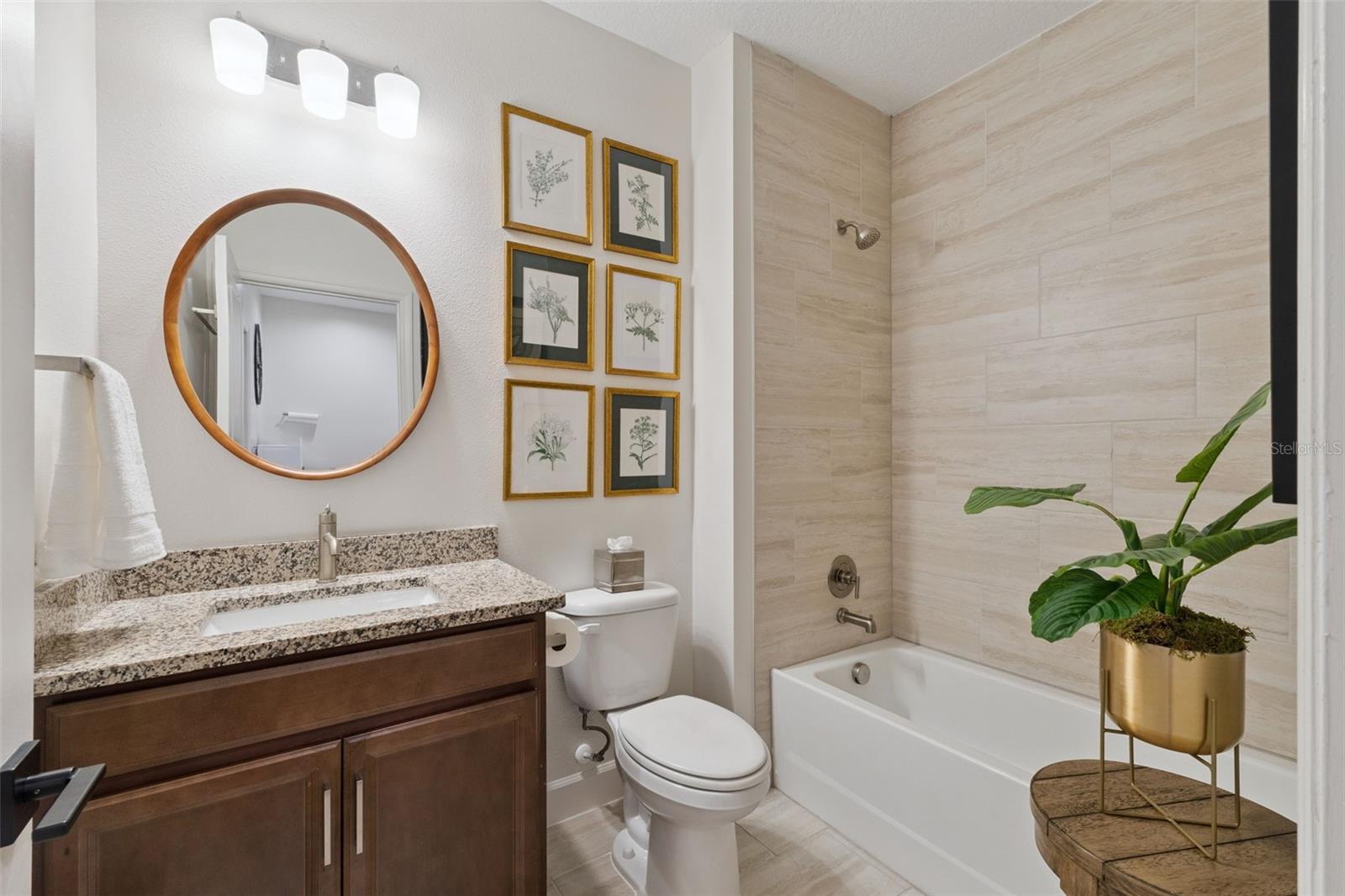 SEMINOLE CROSSING TOWNHOMES - Residential