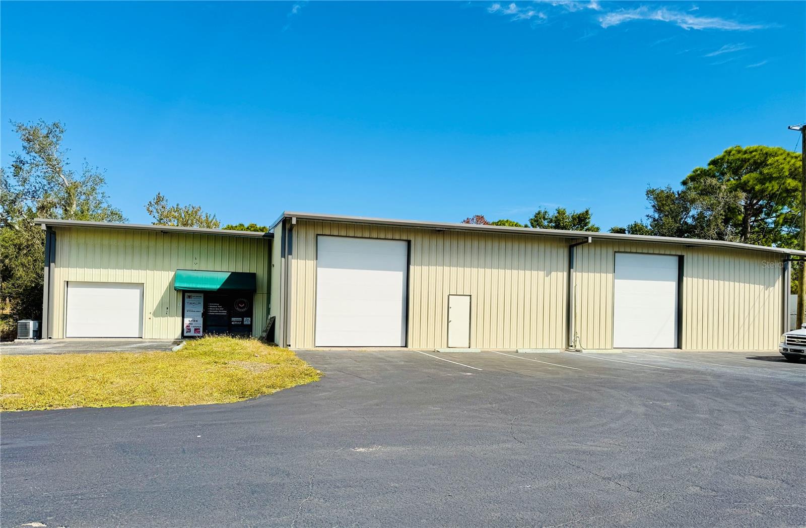 WIPKE INDUST PARK - Commercial Sale