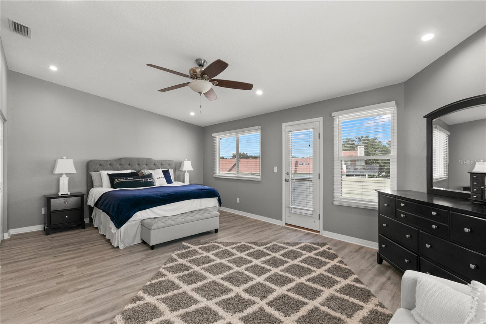 CURLEW LANDINGS - Residential