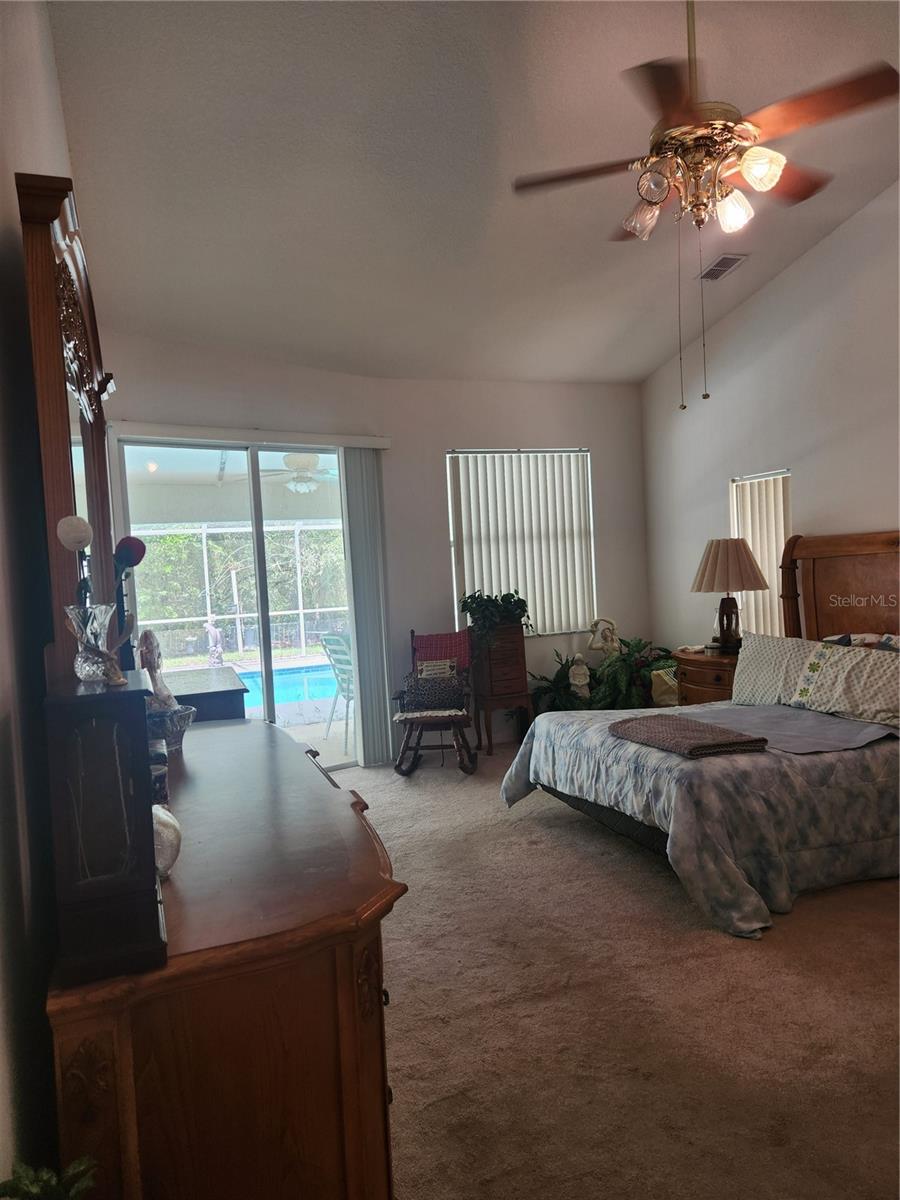 ROYAL HIGHLANDS - Residential