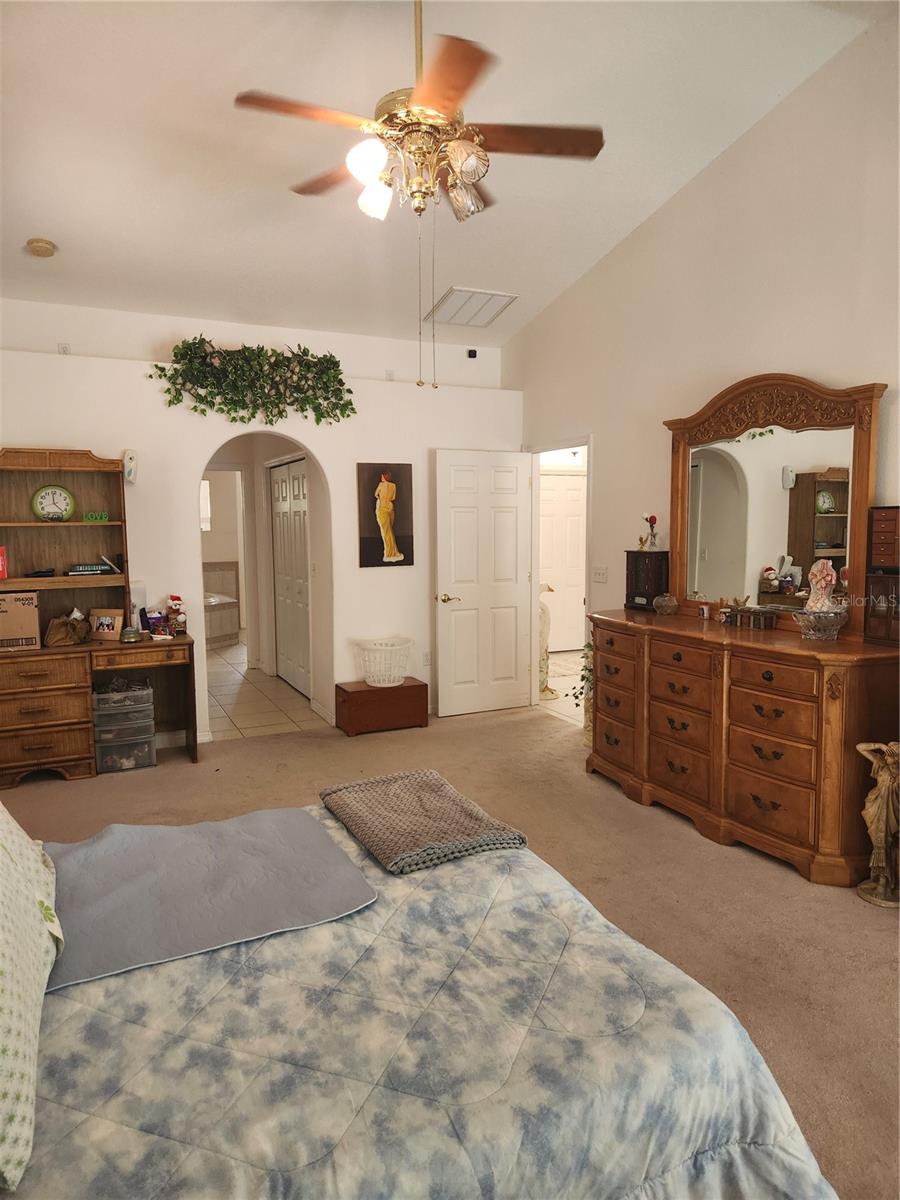 ROYAL HIGHLANDS - Residential