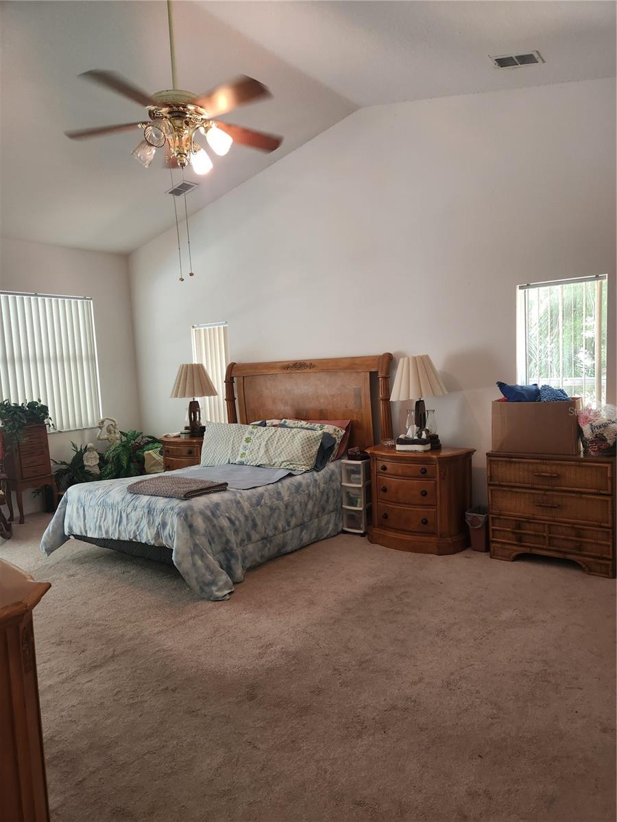 ROYAL HIGHLANDS - Residential
