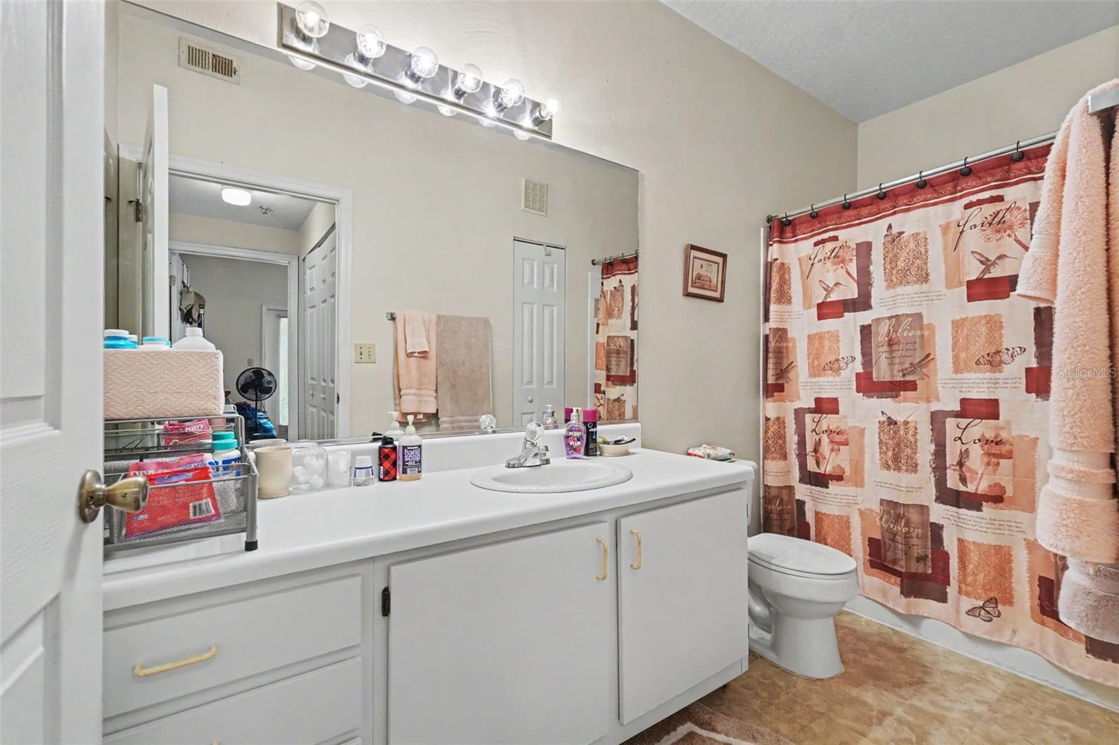 THE PINNACLE AT CARROLLWOOD A - Residential