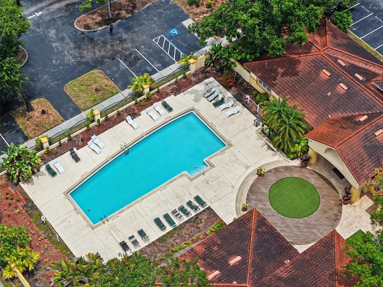 THE PINNACLE AT CARROLLWOOD A - Residential