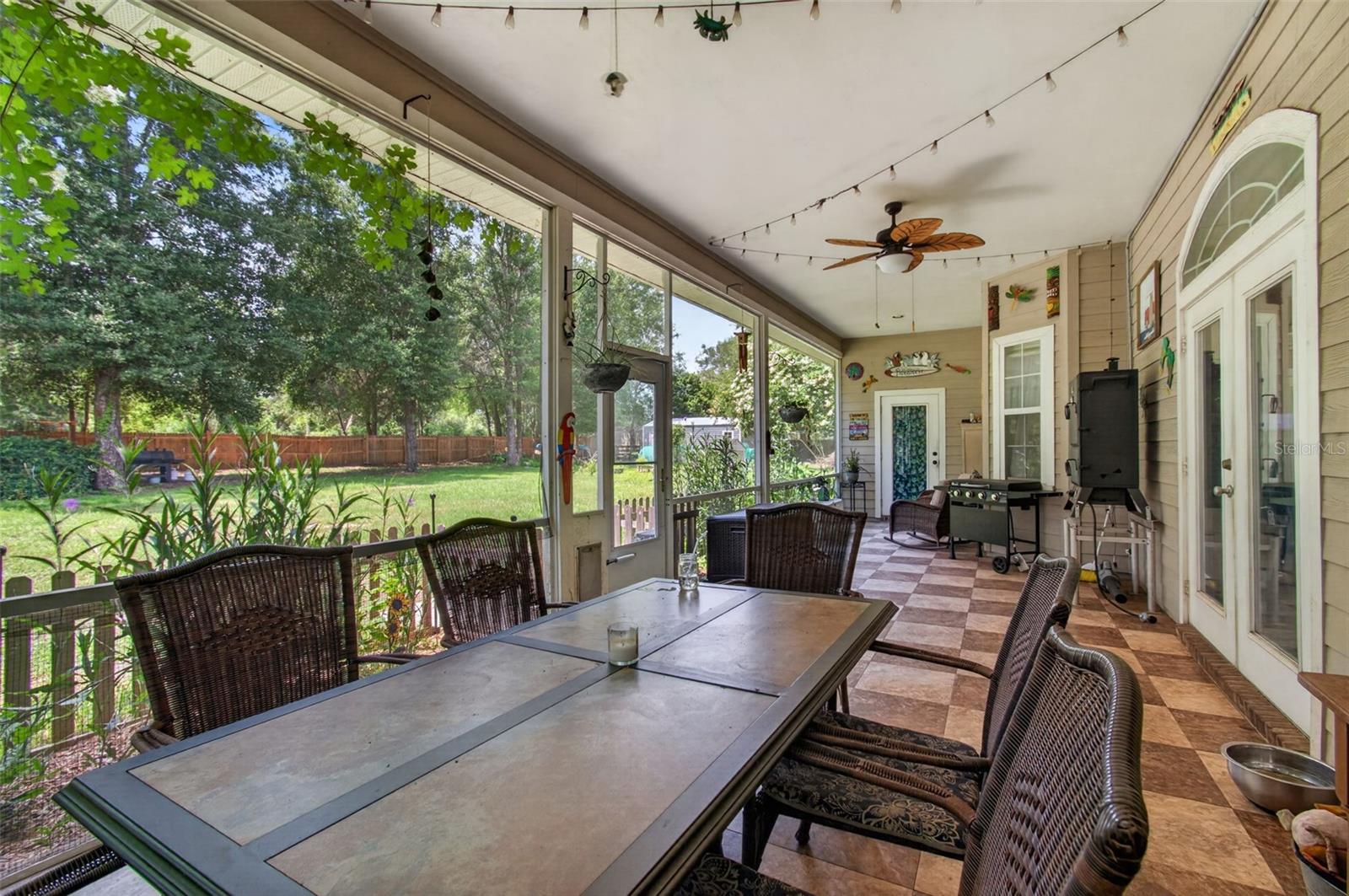 PINE CREST - Residential