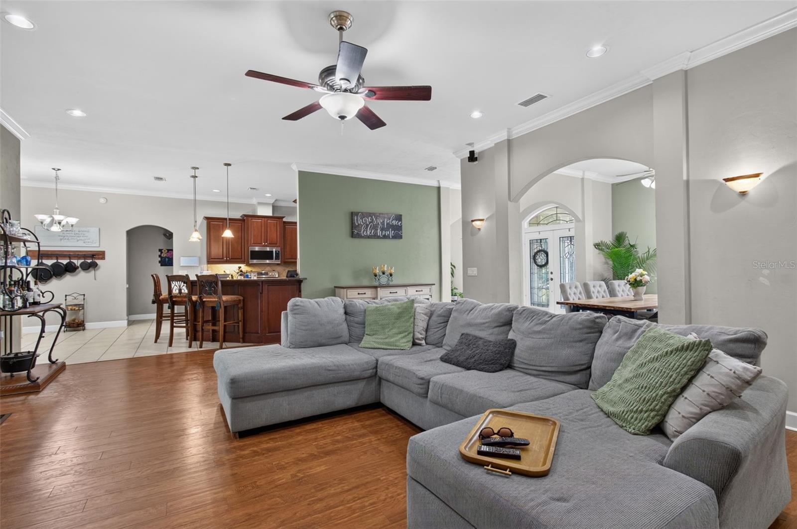 PINE CREST - Residential